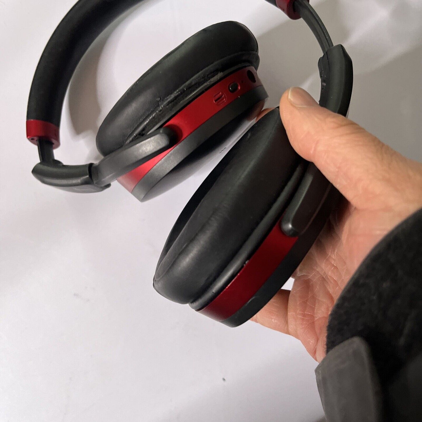 Sennheiser HD 458BT Wireless Noise Cancelling Headphones