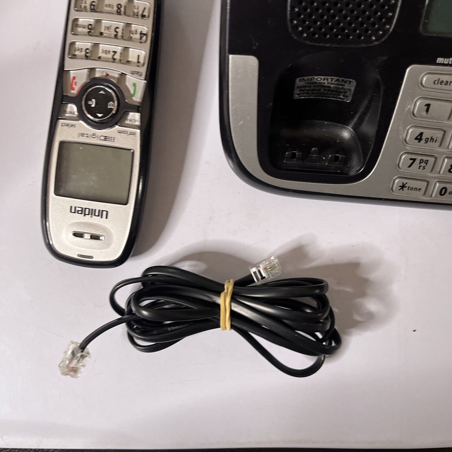 Uniden XDECT7055+1 Digital Answering Machine & 1 Handset