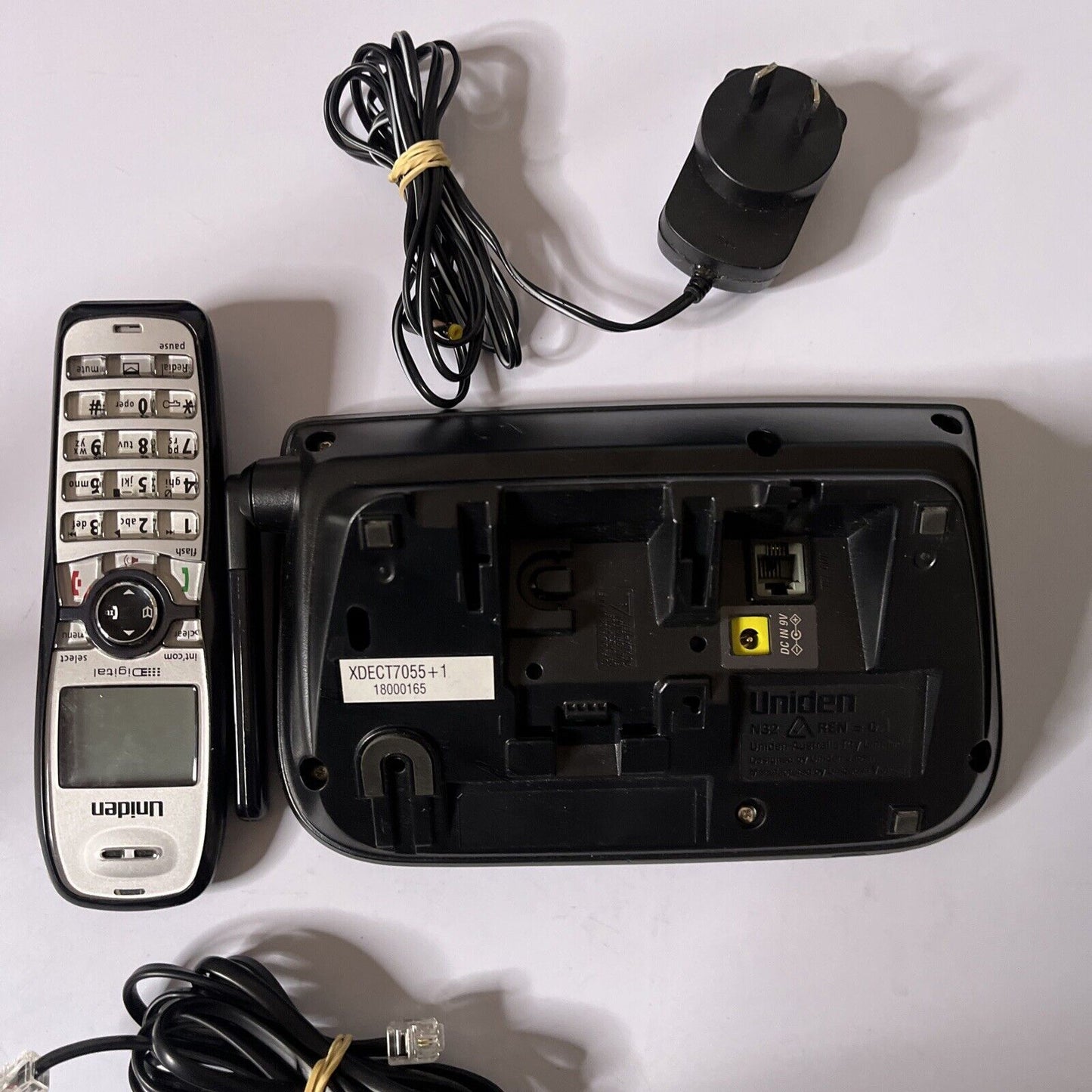 Uniden XDECT7055+1 Digital Answering Machine & 1 Handset