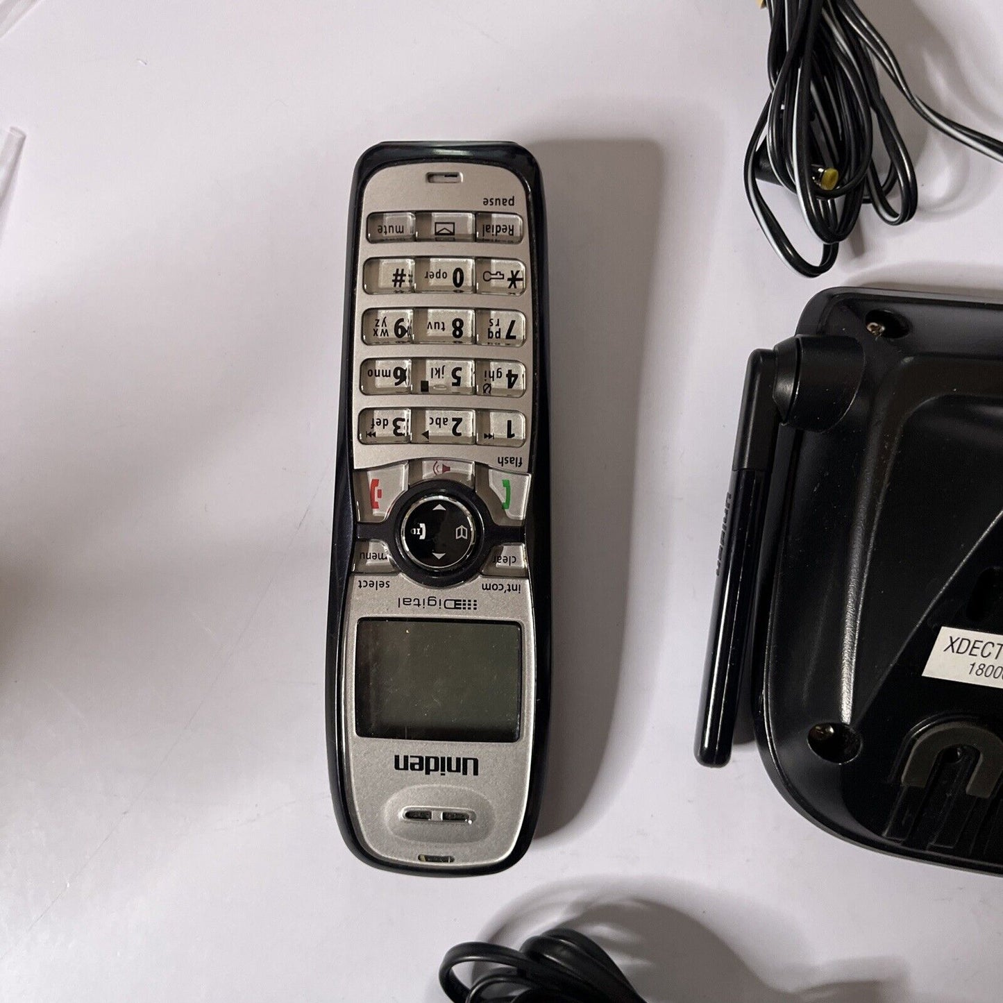 Uniden XDECT7055+1 Digital Answering Machine & 1 Handset
