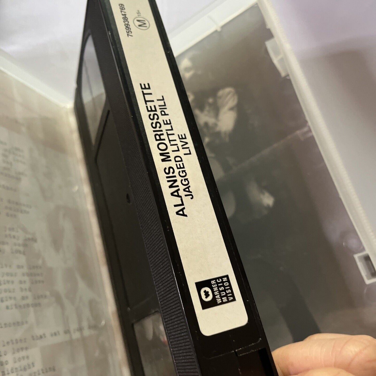 Alanis Morissette - Jagged Little Pill Live (VHS, 1997) PAL