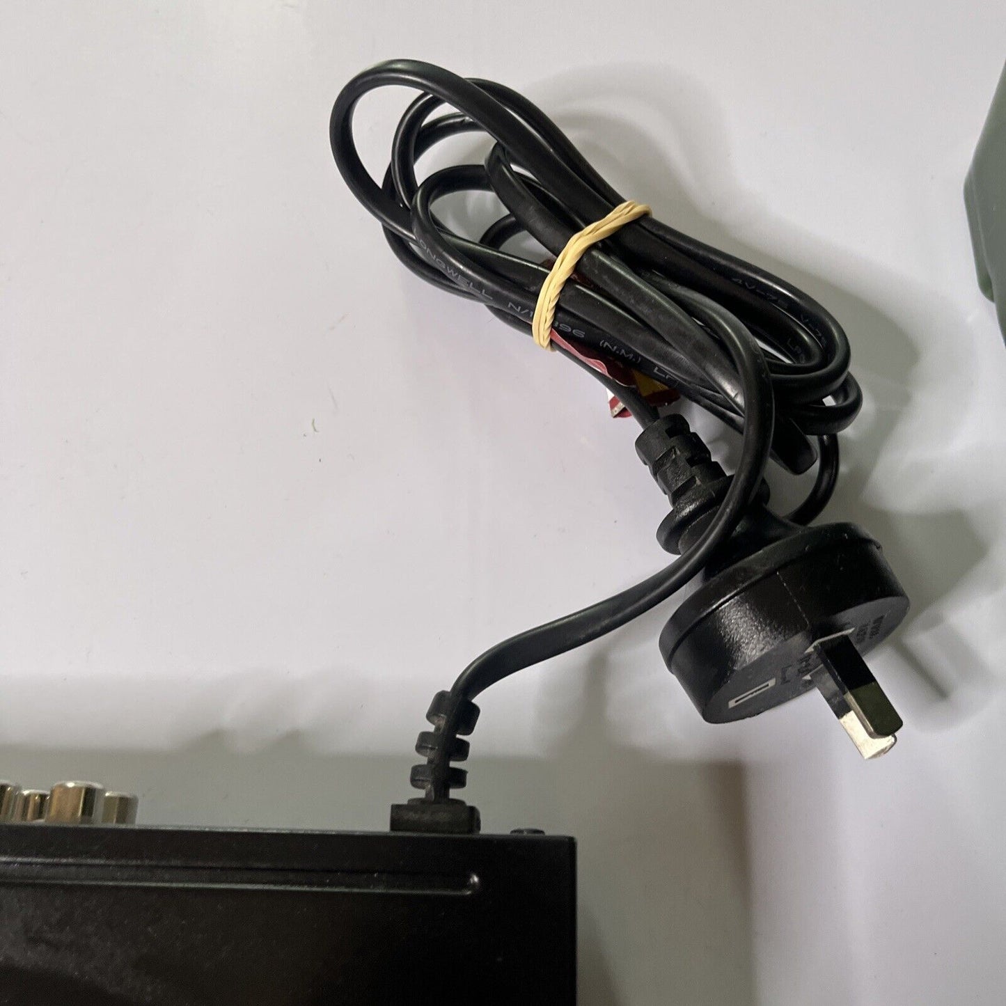 Sony CD/DVD Player DVP-SR110 *No Remote*