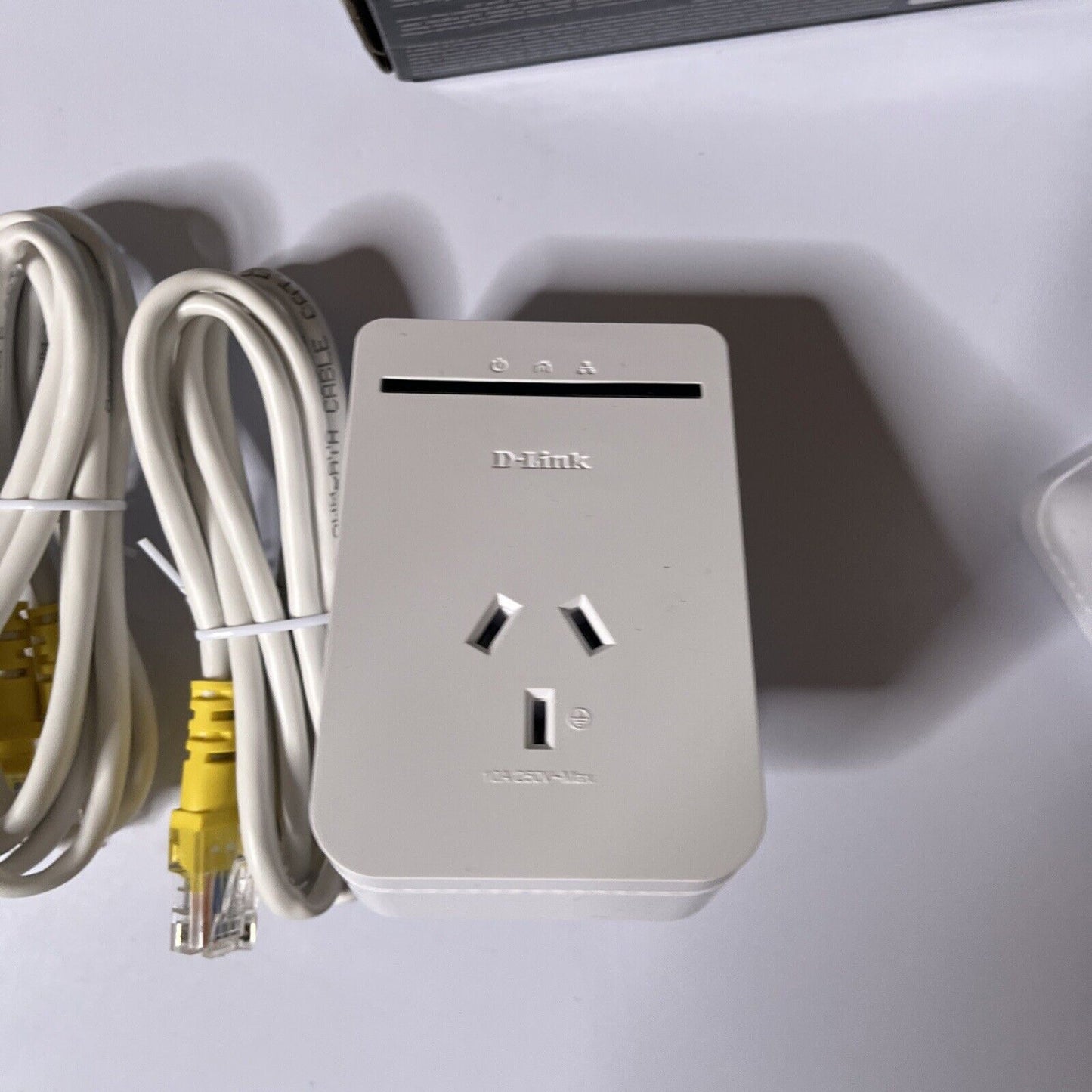 D-Link DHP-P309AV Powerline AV500 Passthrough Network Starter Kit