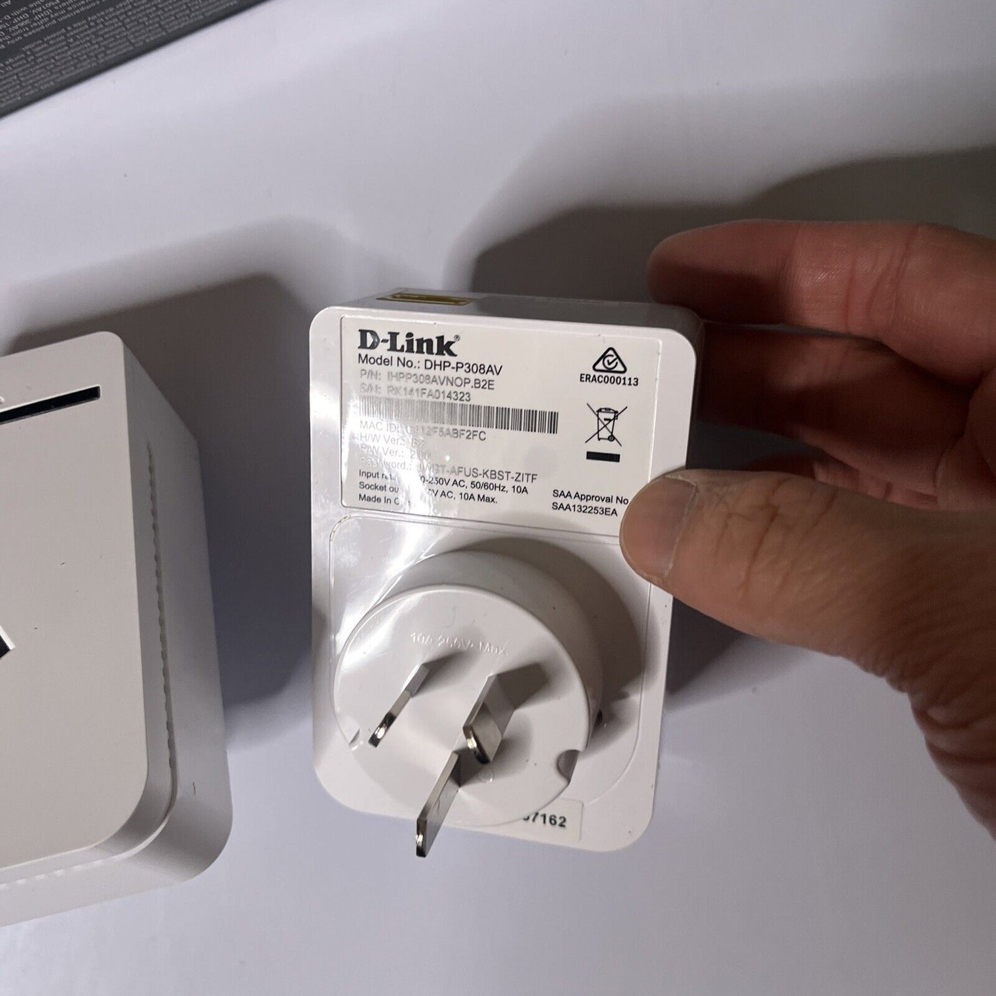 D-Link DHP-P309AV Powerline AV500 Passthrough Network Starter Kit