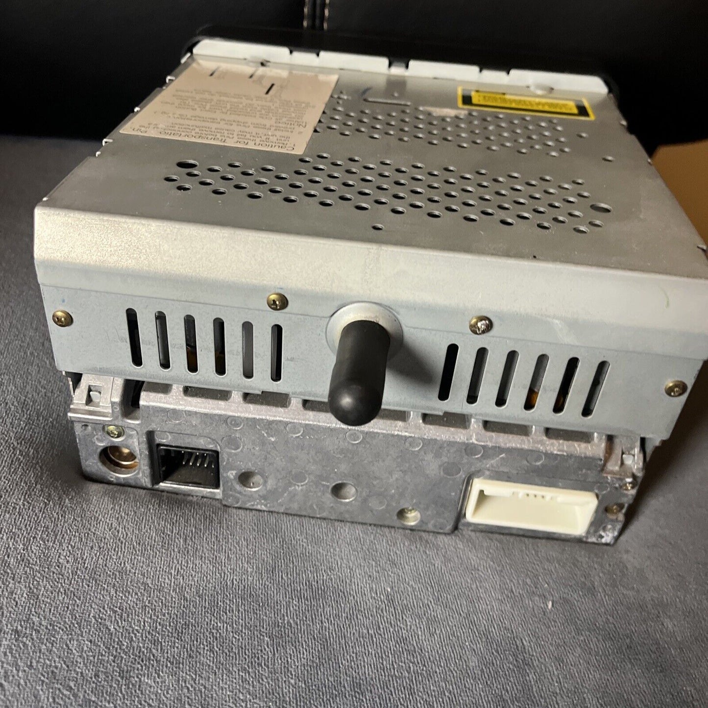 Ford 1R23-18C815-BATFA 6-Disc Player In Dash AM/FM Radio *Not tested- For Parts*