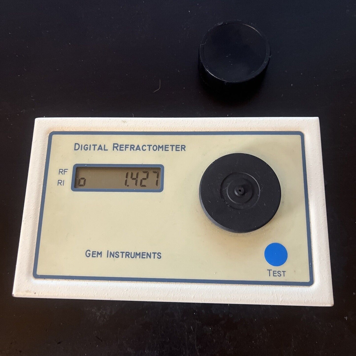 Gem Instruments: Digital Refractometer