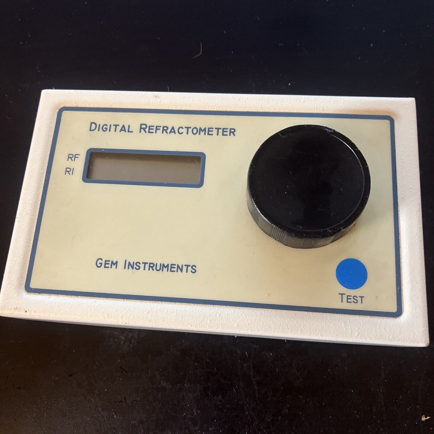 Gem Instruments: Digital Refractometer