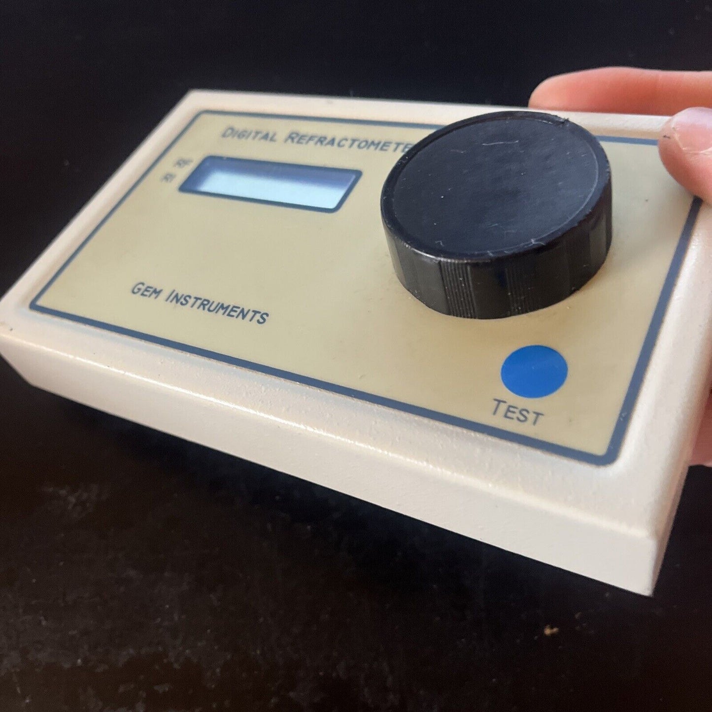 Gem Instruments: Digital Refractometer