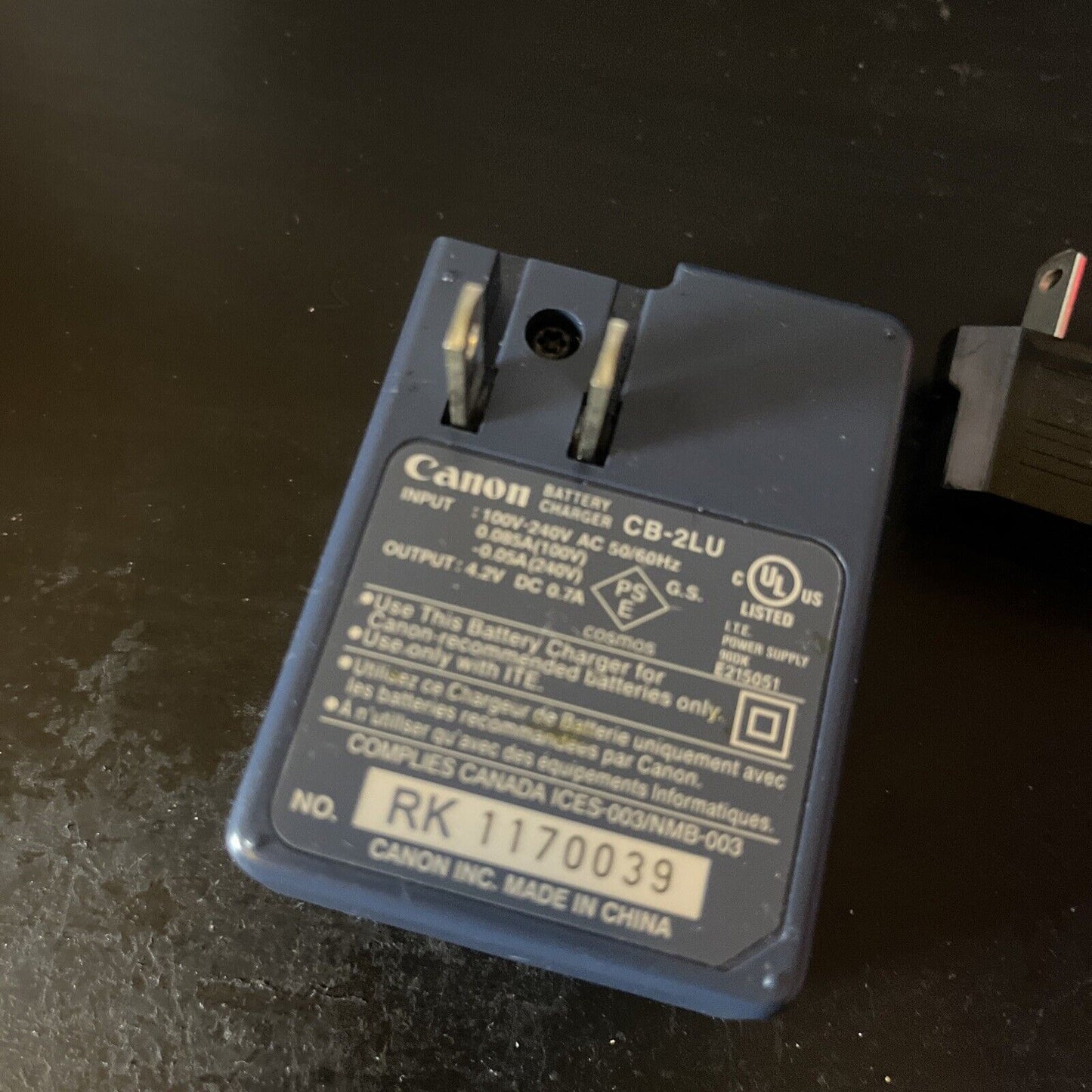 Genuine Canon CB-2LU Battery Charger For NB-3L SD550 SD500 SD110 SD100 SD20