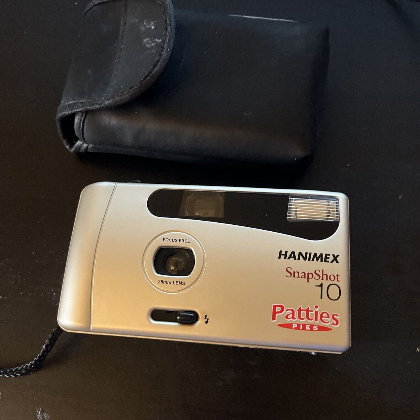 Hanimex SnapShot 10 Patties Pies Film Camera *Battery Lid Broken*