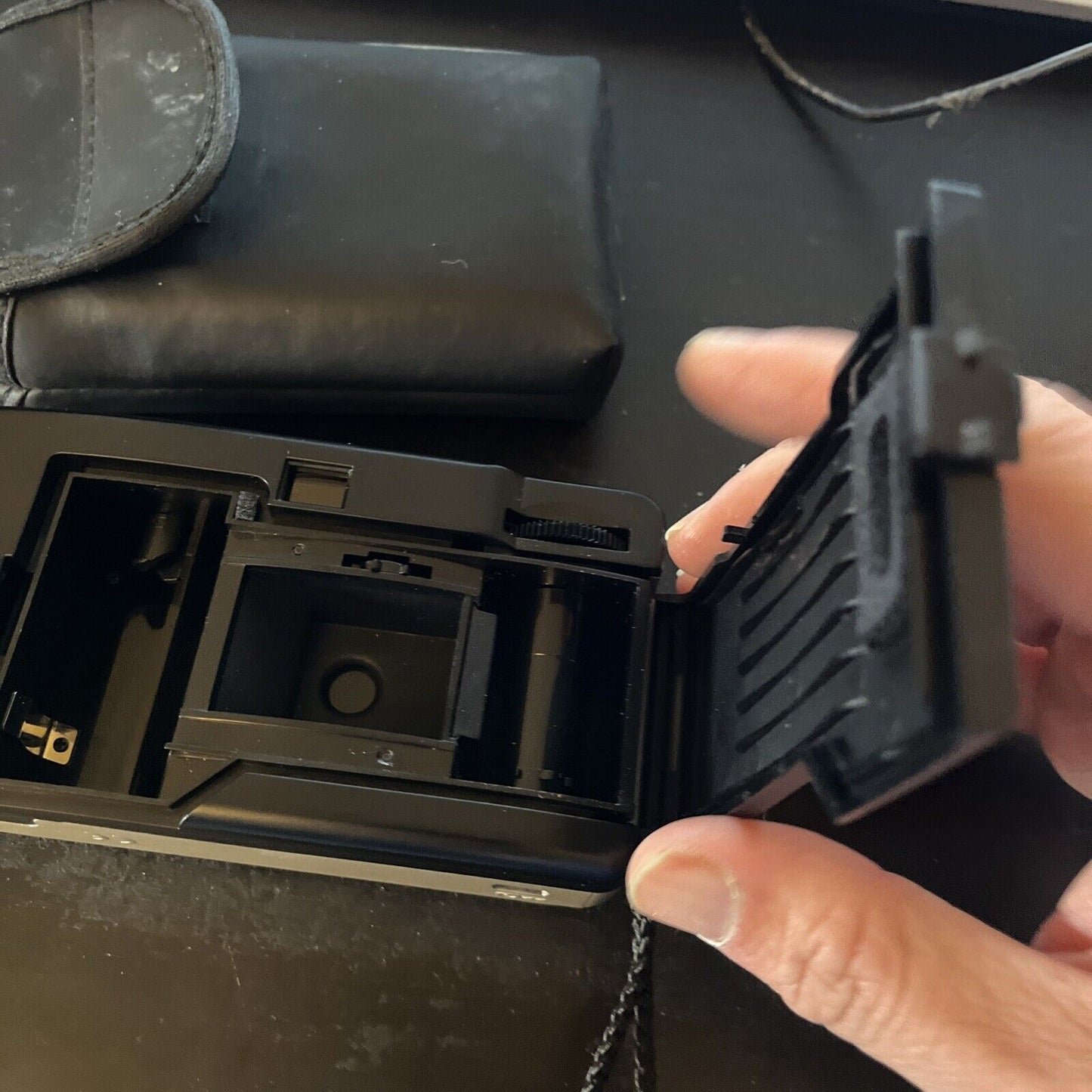 Hanimex SnapShot 10 Patties Pies Film Camera *Battery Lid Broken*