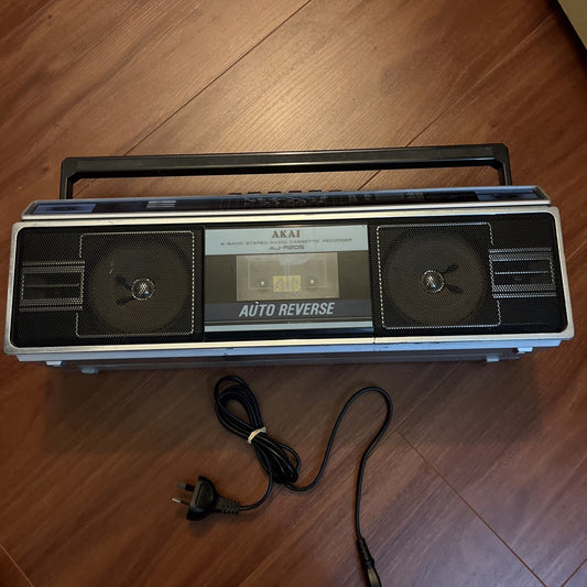 Vintage Akai AJ-R205 Boombox 4-Band AM/FM/SW Stereo Radio Cassette Recorder