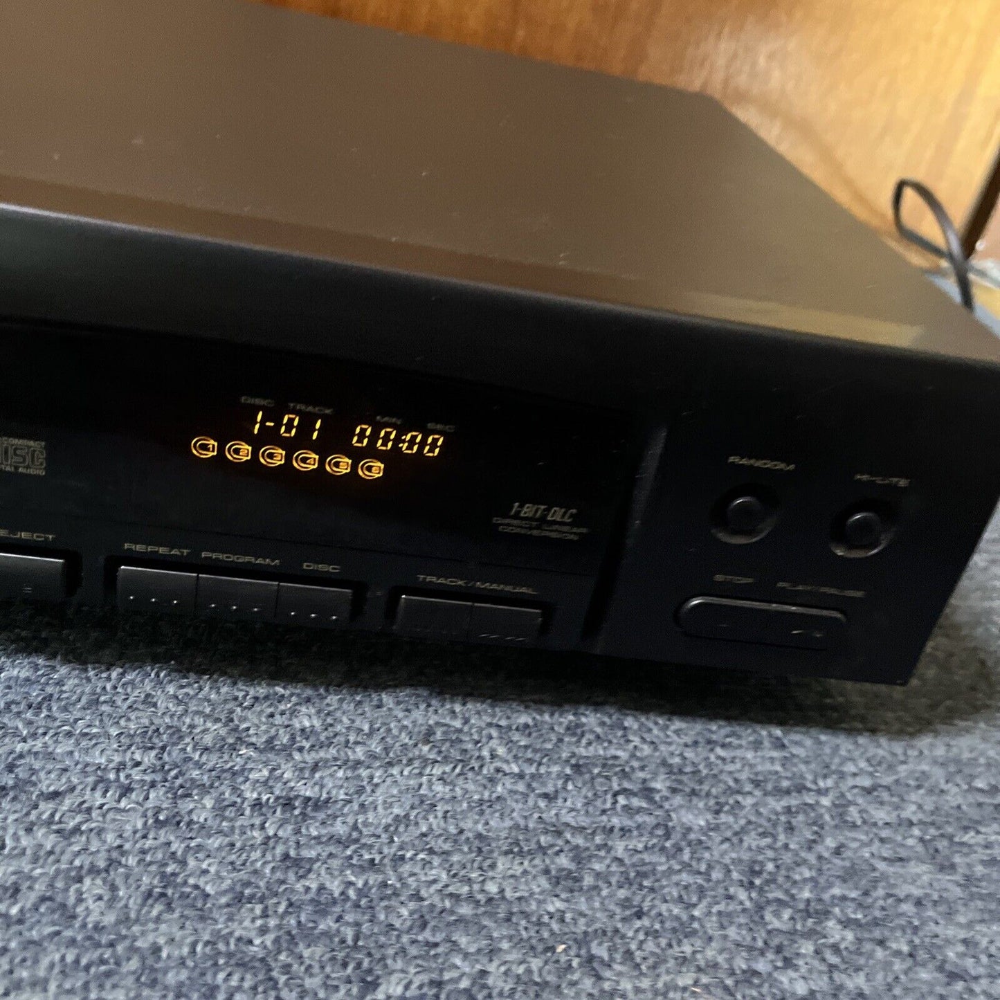 Pioneer 6-Disc Multi CD Player PD-M406 *Working but No Remote Control*