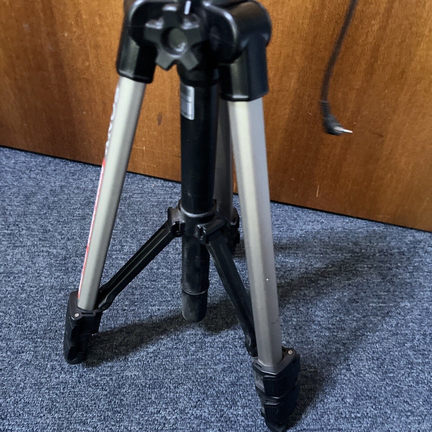 Sony Remote Control Tripod VCT-D580RM *No Quick Release Plate*