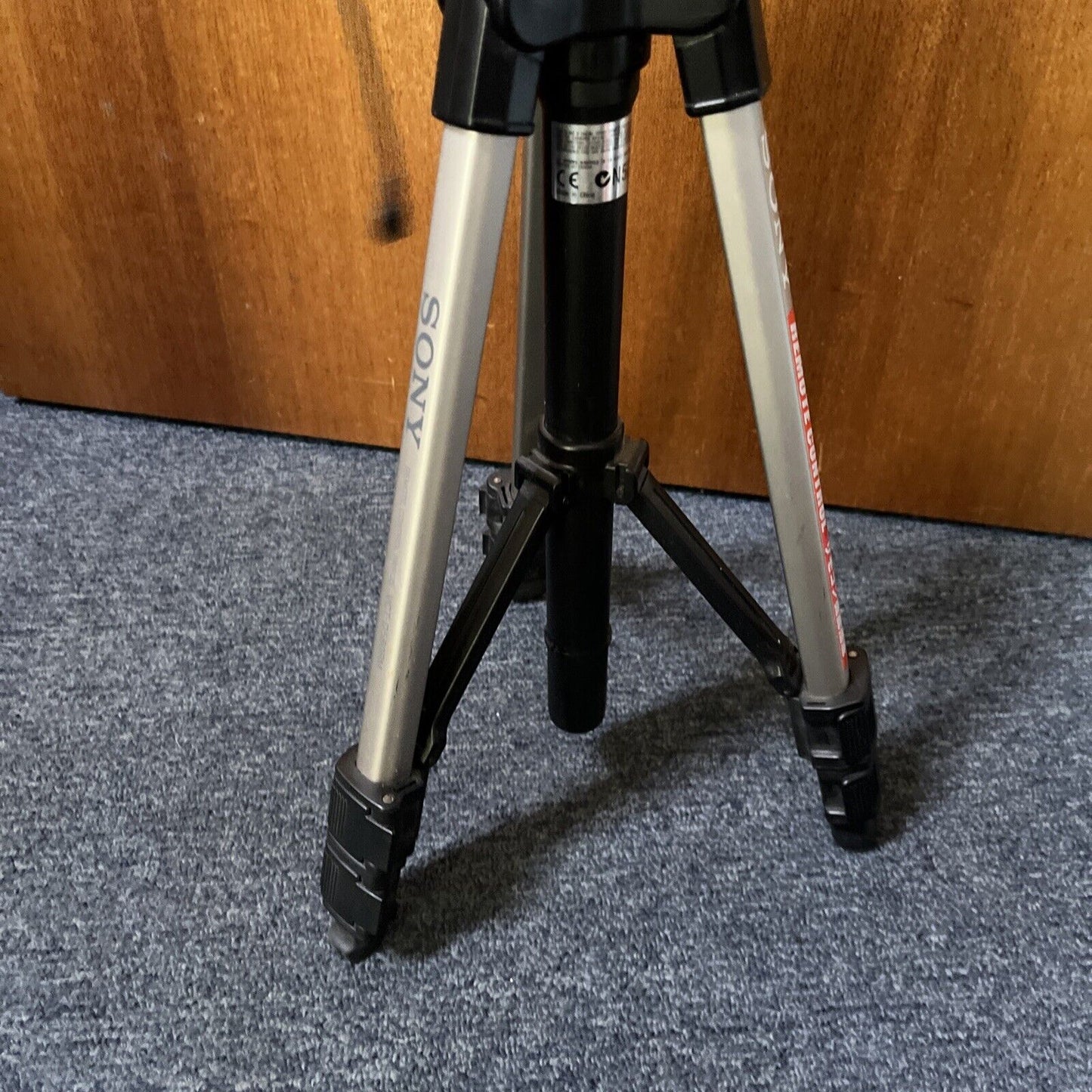 Sony Remote Control Tripod VCT-D580RM *No Quick Release Plate*