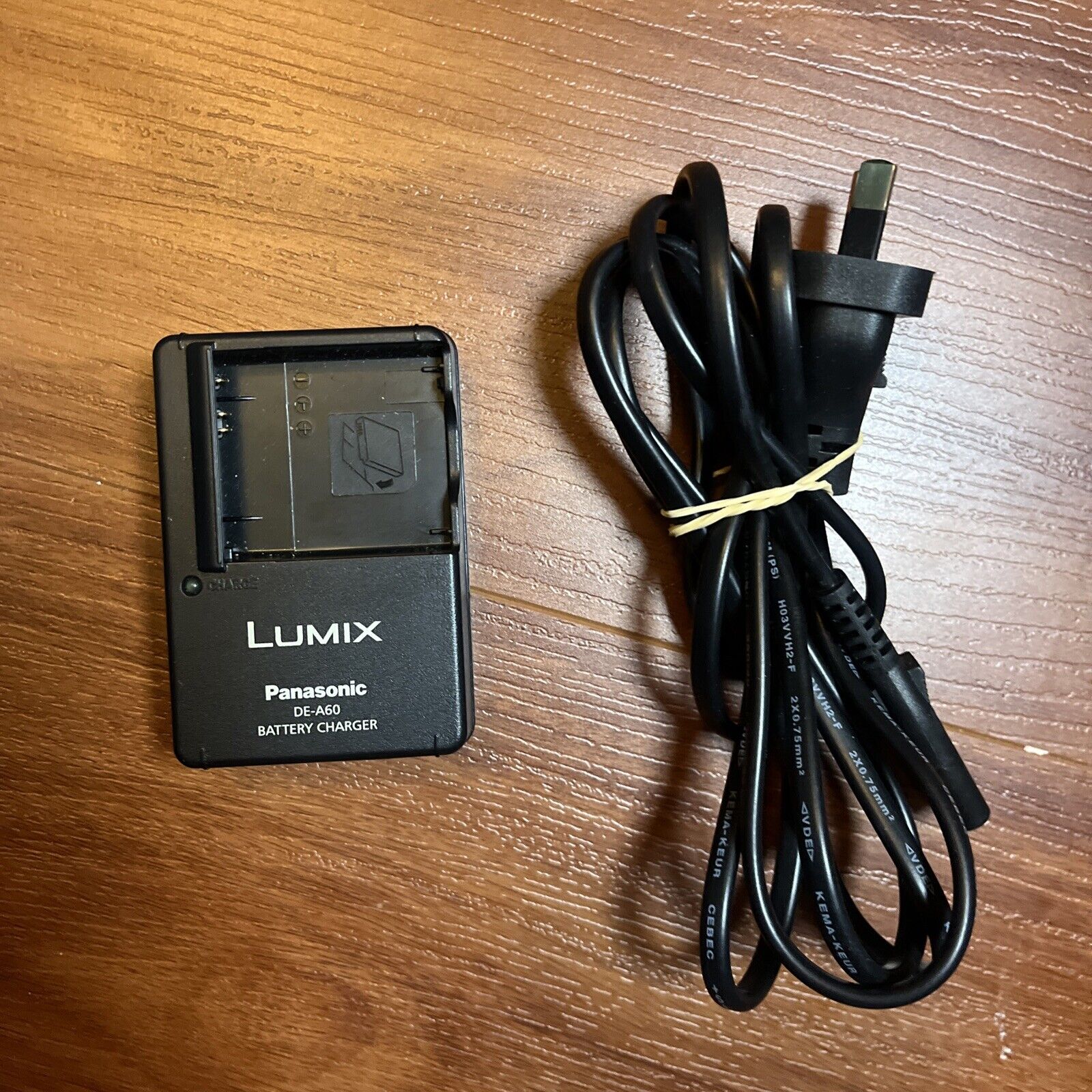 Genuine Panasonic Lumix DE-A60 Battery Charger – Retro Unit