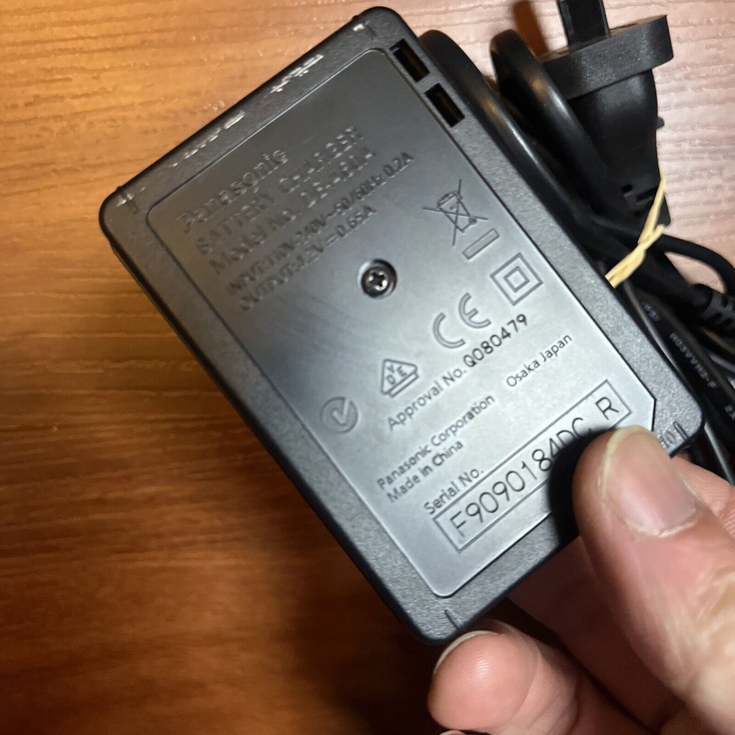 Genuine Panasonic Lumix DE-A60 Battery Charger