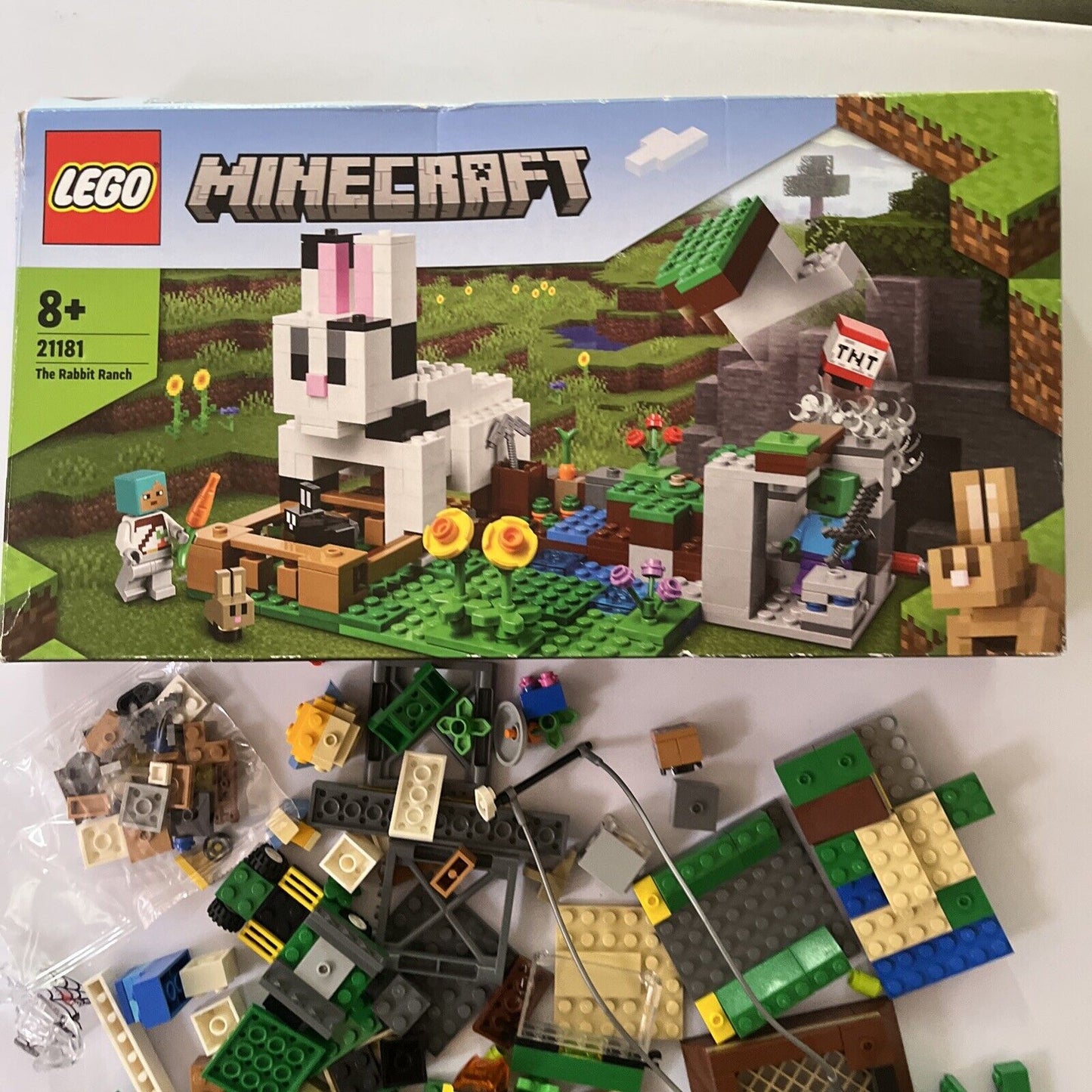 Lego Minecraft The Rabbit Ranch 21181 *Missing Pieces & Manual*