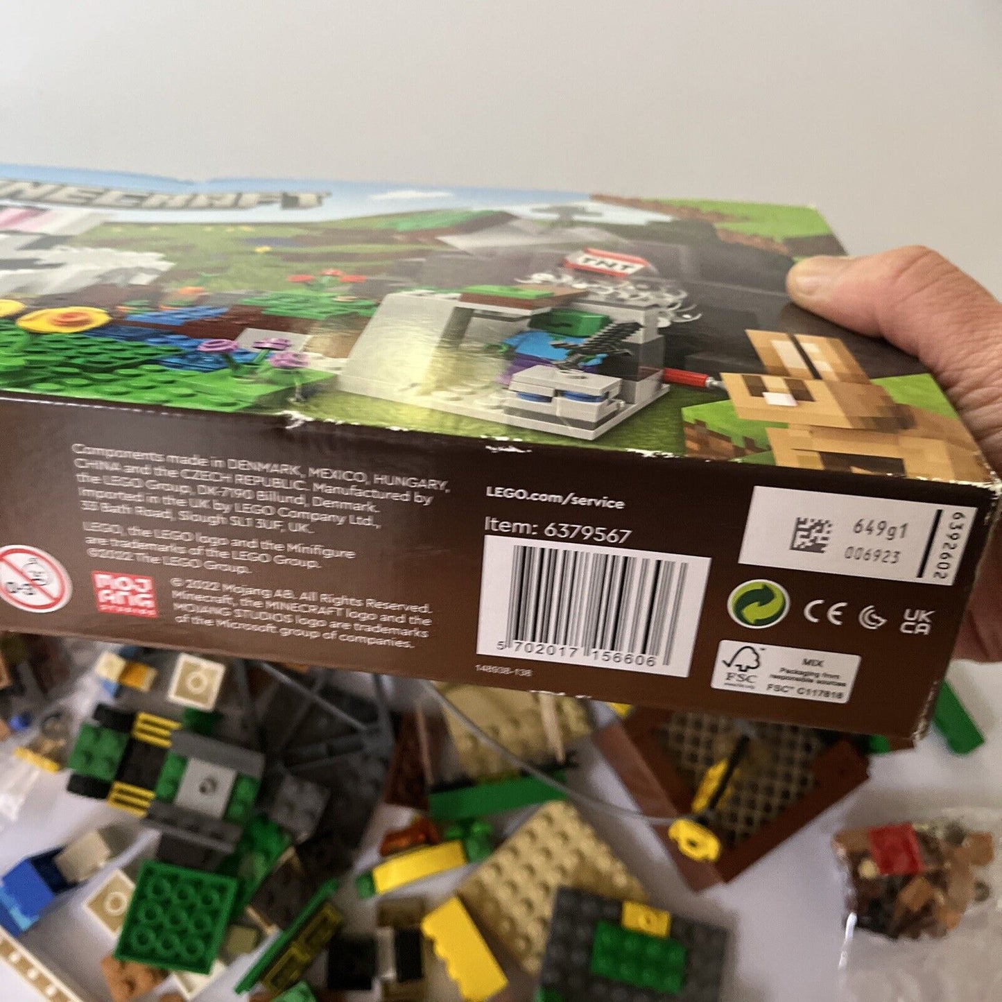 Lego Minecraft The Rabbit Ranch 21181 *Missing Pieces & Manual*