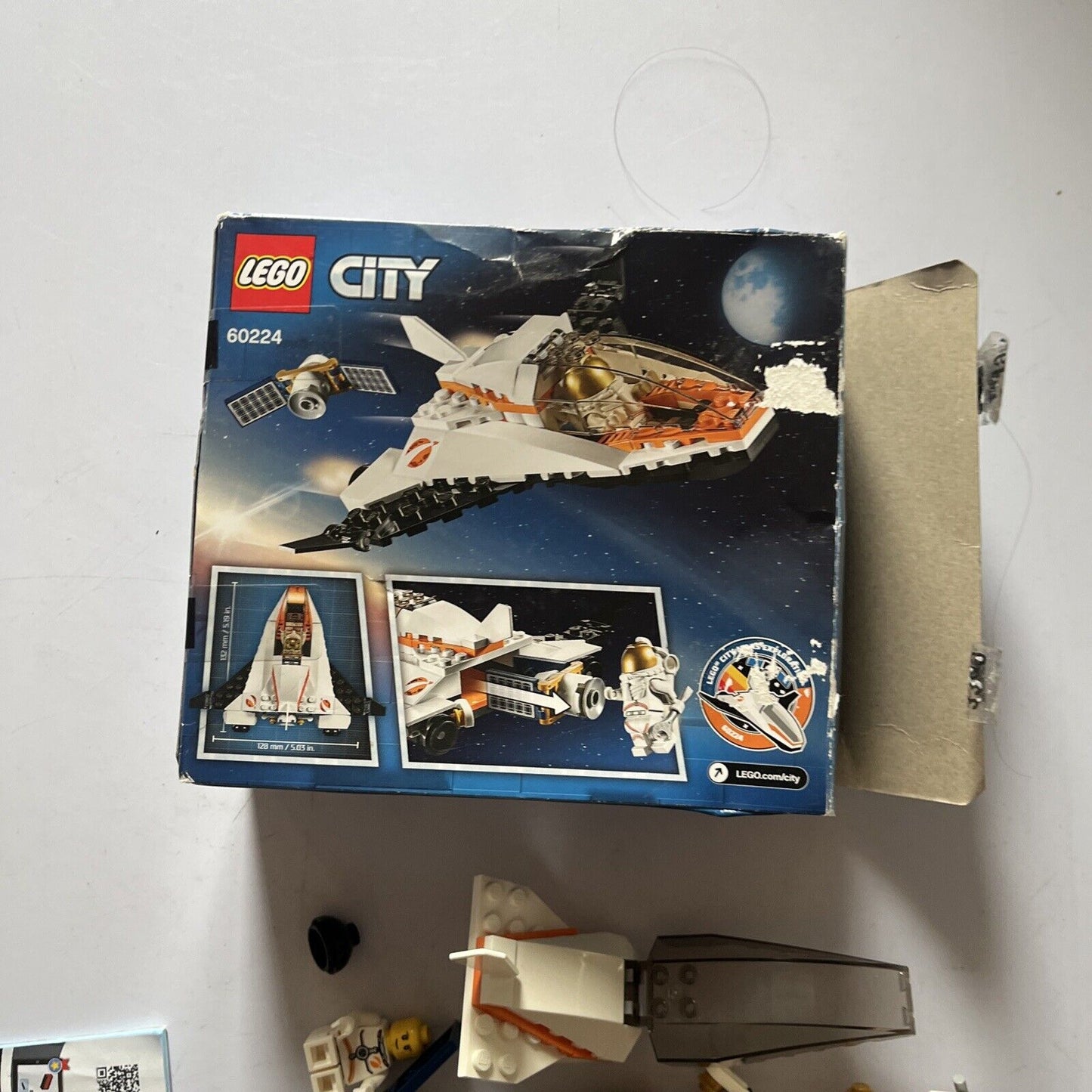 LEGO CITY: Satellite Service Mission (60224)