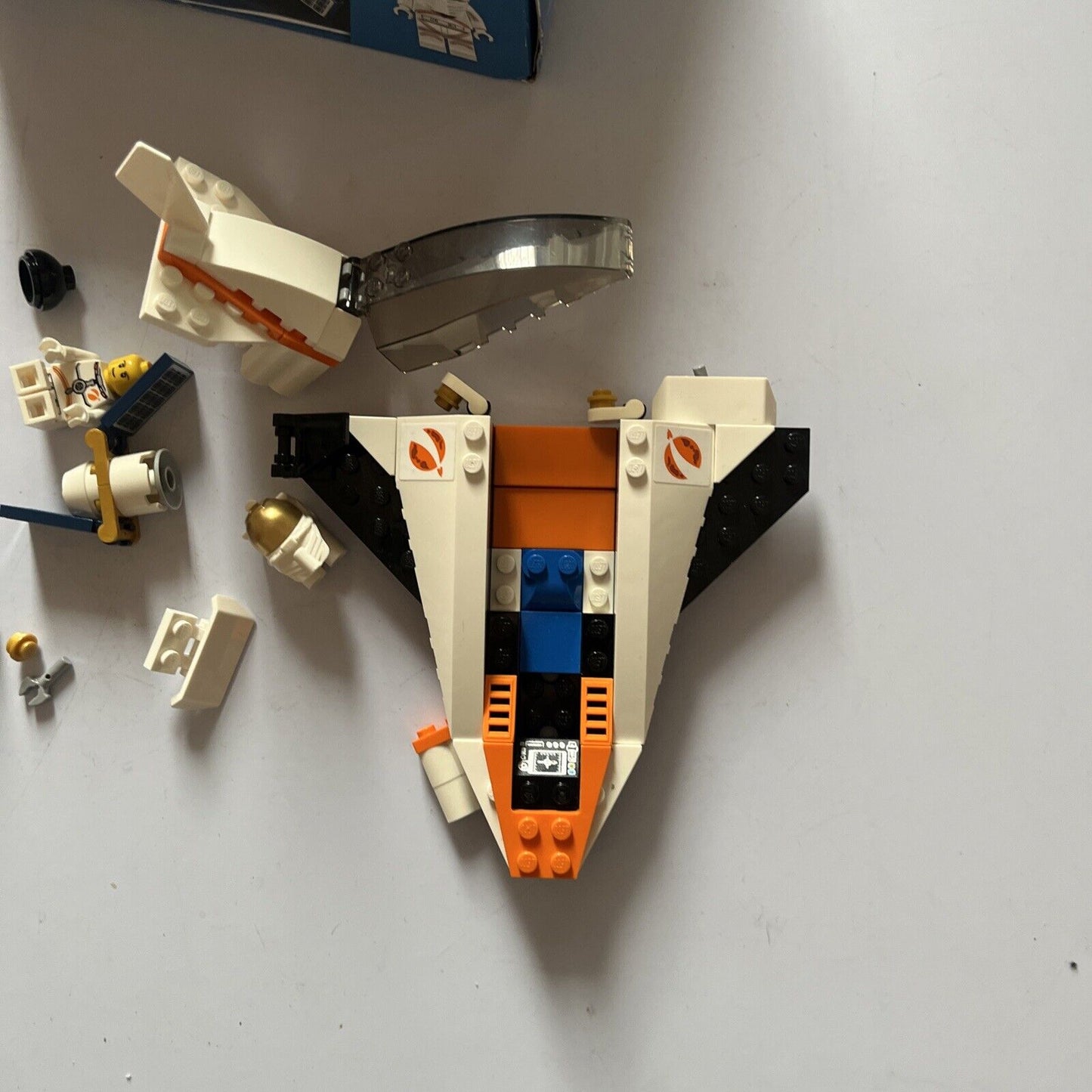 LEGO CITY: Satellite Service Mission (60224)