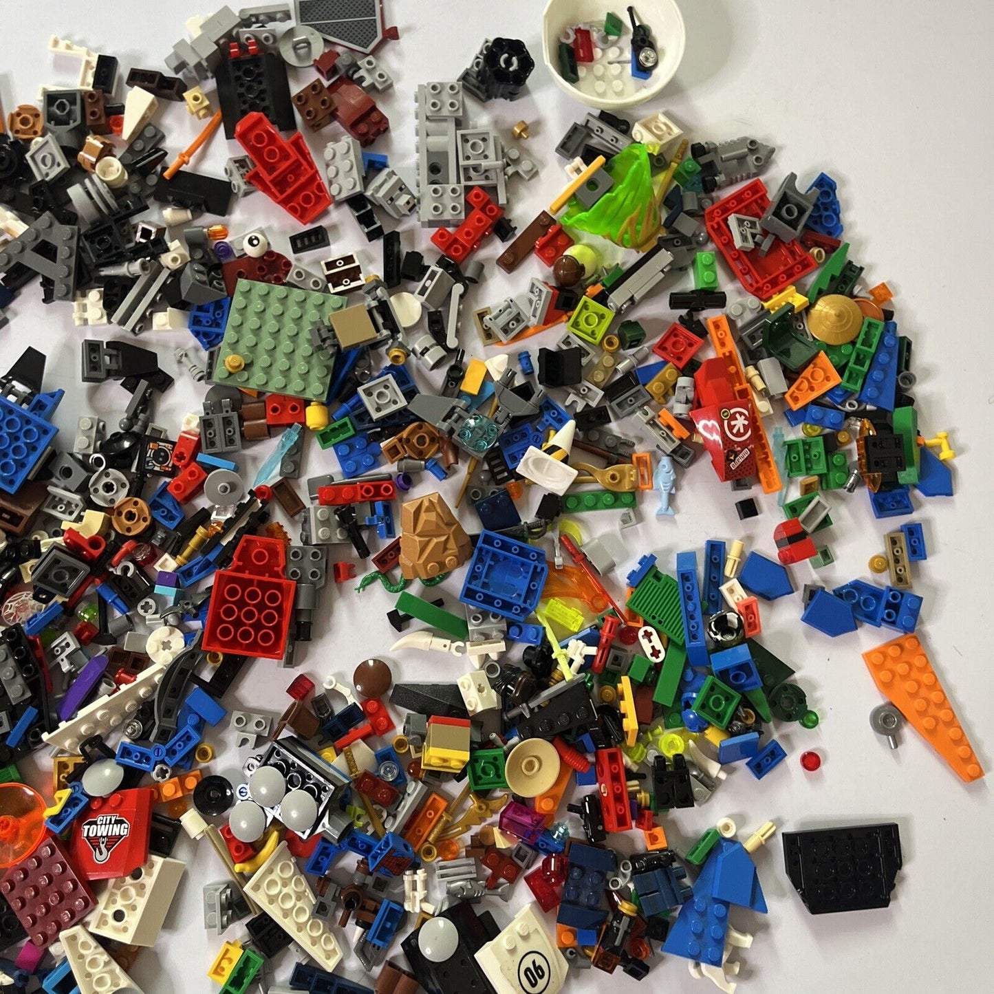 Lego 820g Bulk Set Various Bricks Pieces