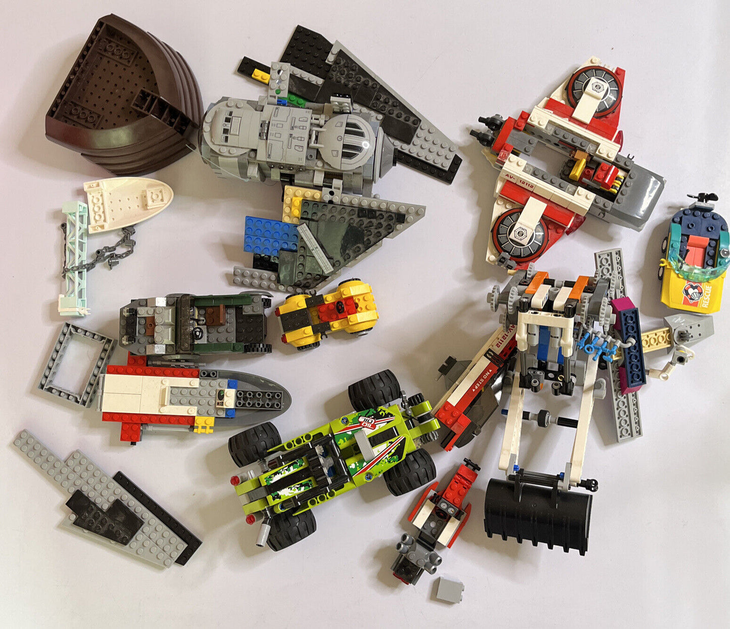 Genuine Authentic Lego 1.3kg Bulk Lot Vehicles Technic Car Space Station