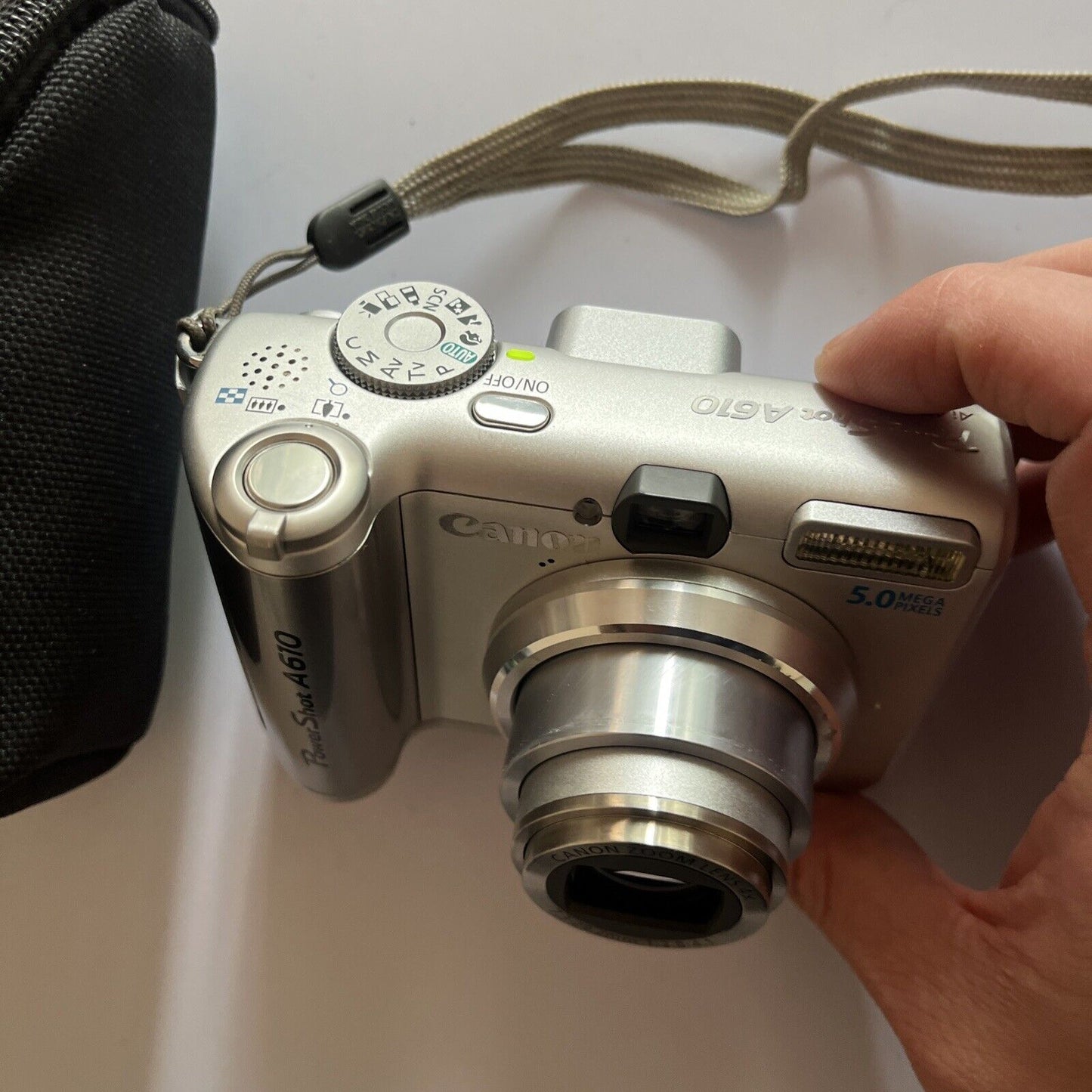 Canon PowerShot A610 5MP Digital Camera With Lowepro Case