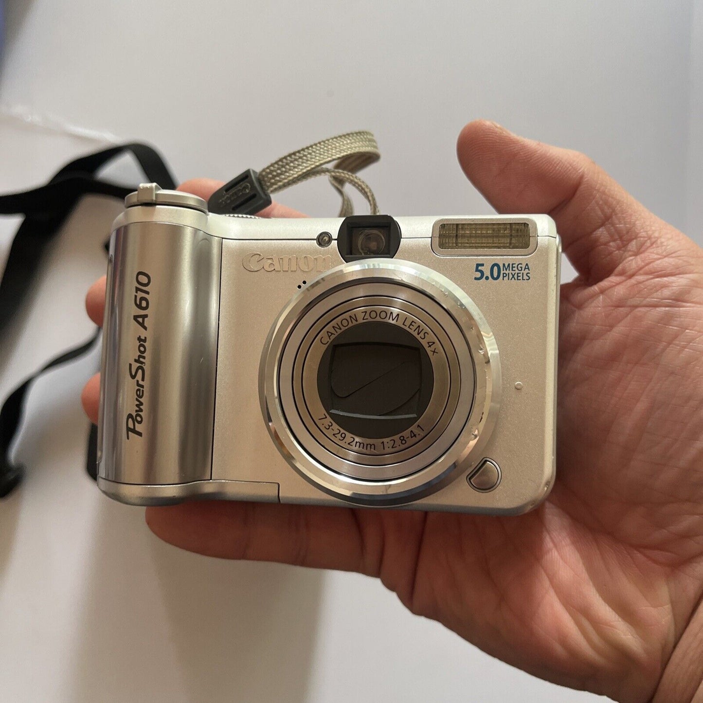 Canon PowerShot A610 5MP Digital Camera With Lowepro Case