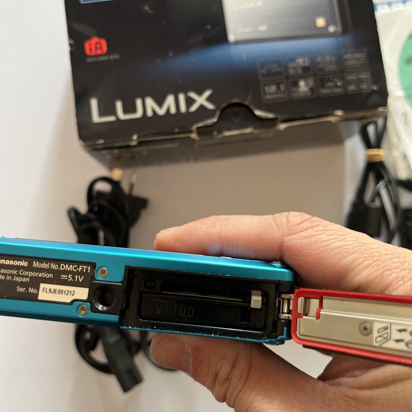 Panasonic Lumix DMC-FT1 12.1 MP Digital Camera Shock & Waterproof Blue