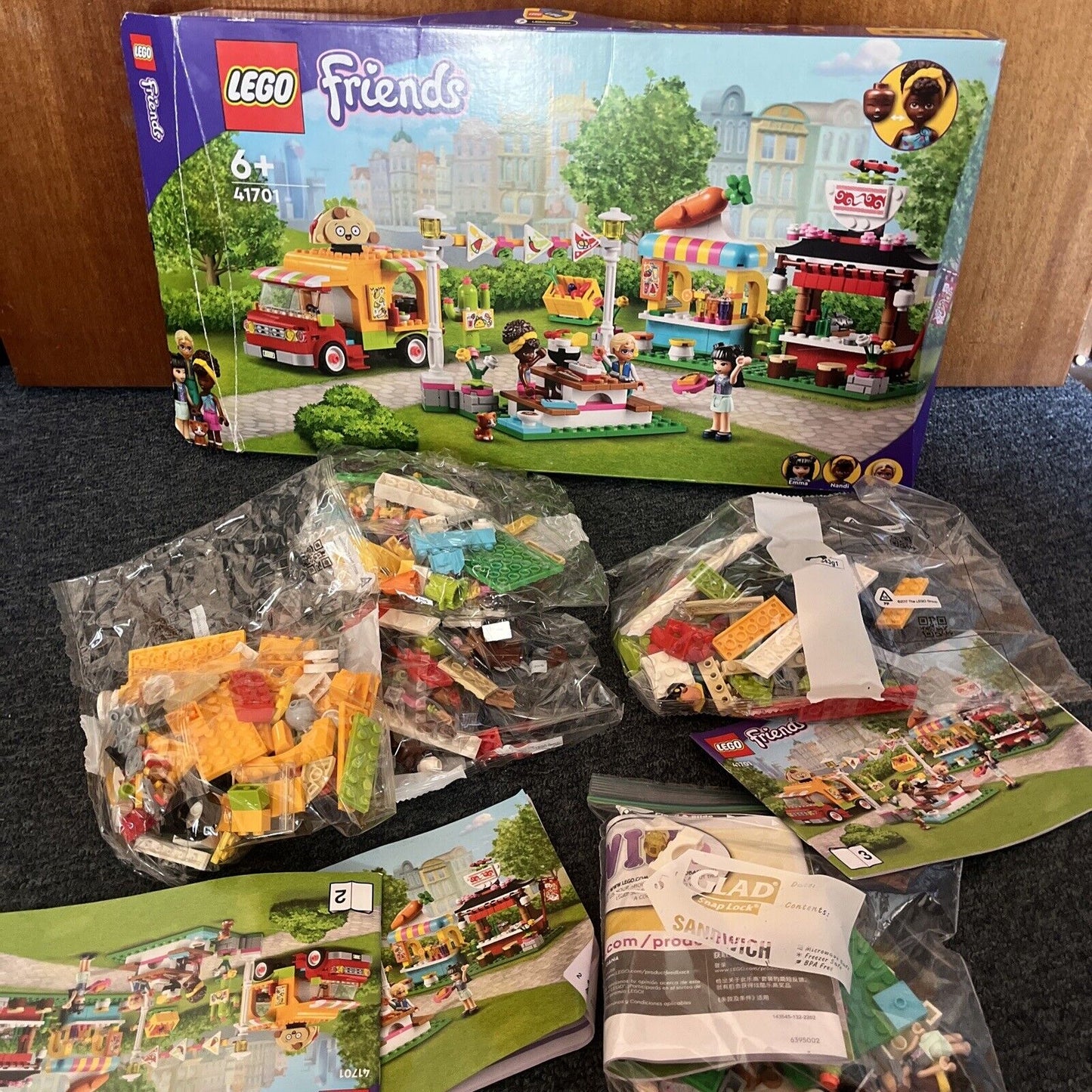 LEGO FRIENDS: Street Food Market (41701)