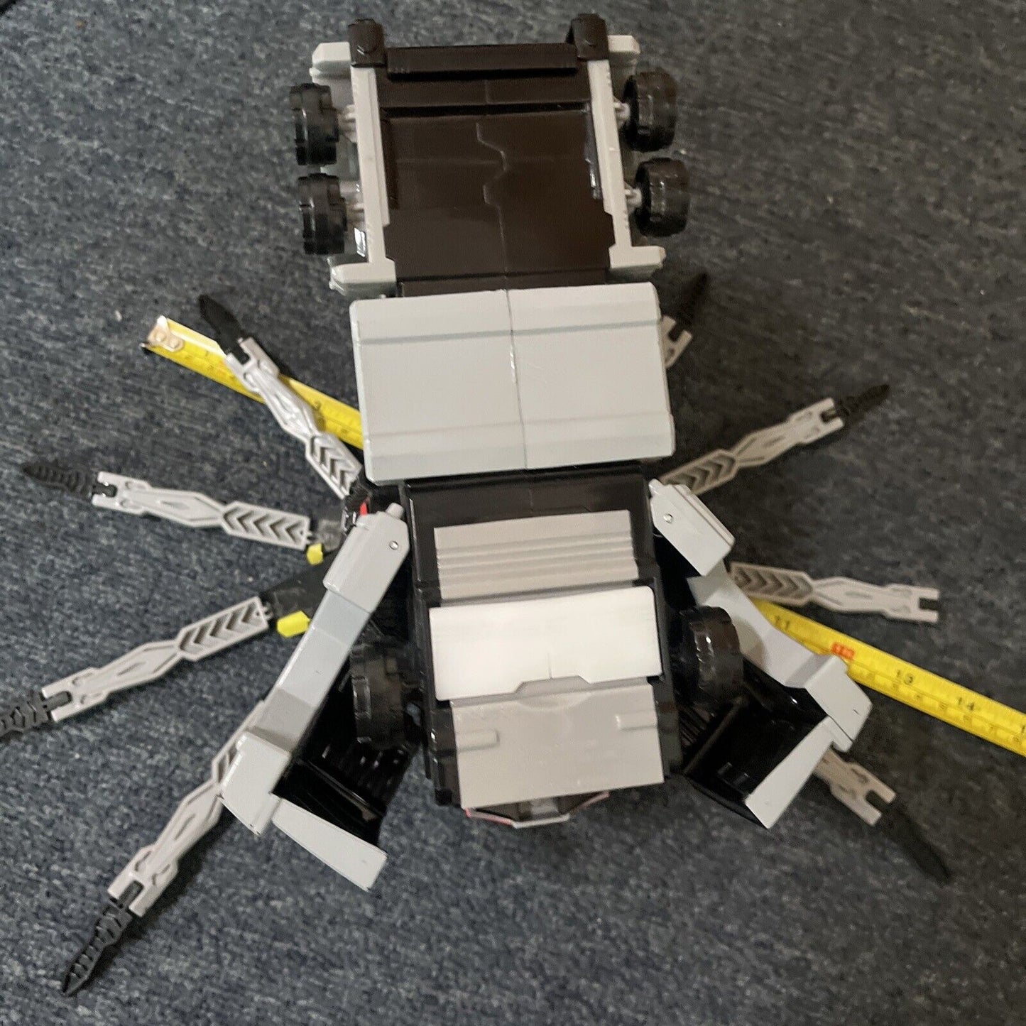 3x Mecard Figures Mega Aractula, Choirock 2017 FNJ83, FNN19, FNM39