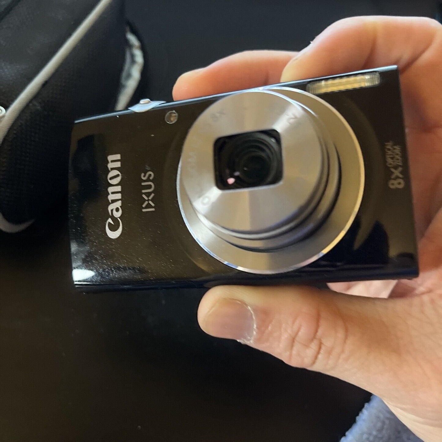 Canon IXUS 145 Compact Digital Camera 16.0 Megapixels 8x Optical Black With Case