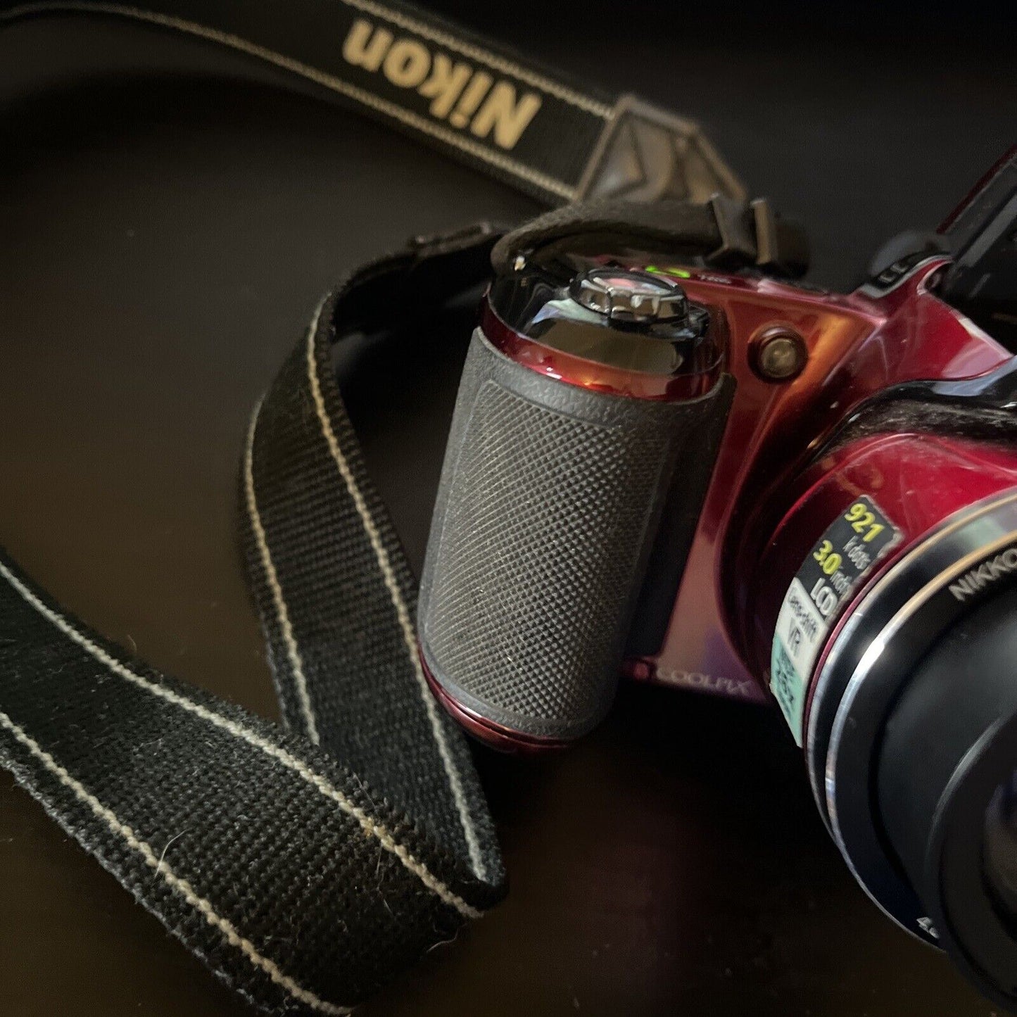 Nikon Coolpix L810 Digital Camera 16.1MP 26x Zoom Red