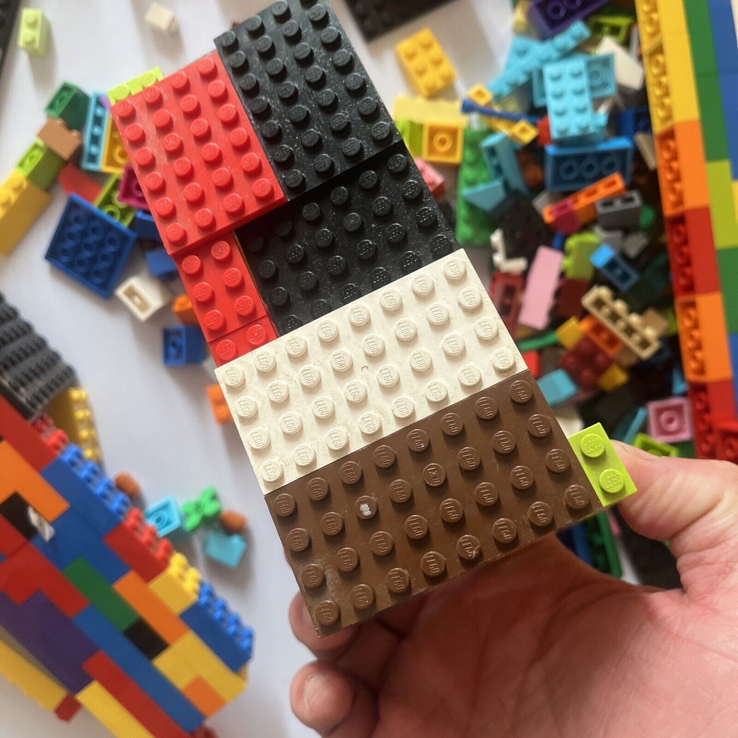 Genuine Official Lego 1.675kg Bulk Lot Bundle Bricks Parts With Lego Case