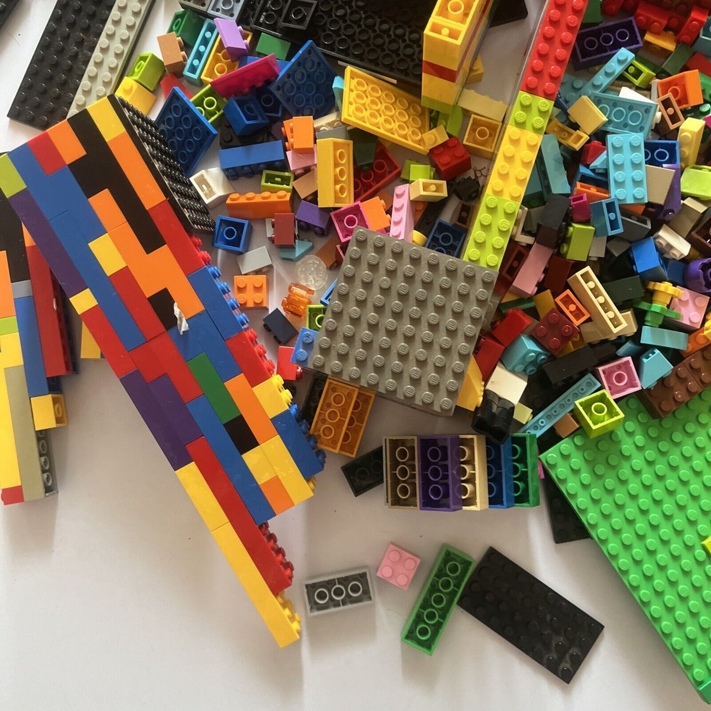 Genuine Official Lego 1.675kg Bulk Lot Bundle Bricks Parts With Lego Case