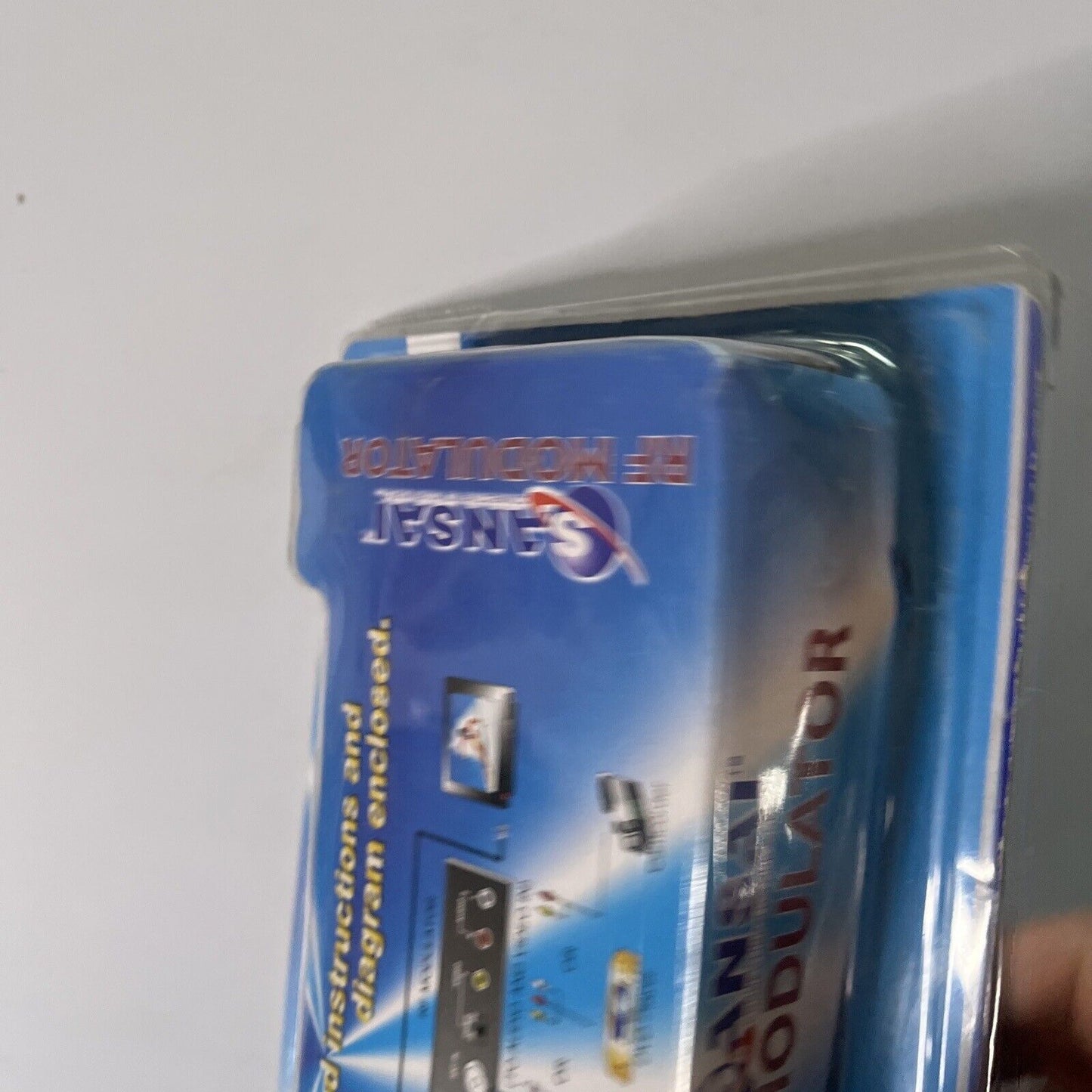 Sansai RF Modulator AV To RF Auto Switch AV-4310