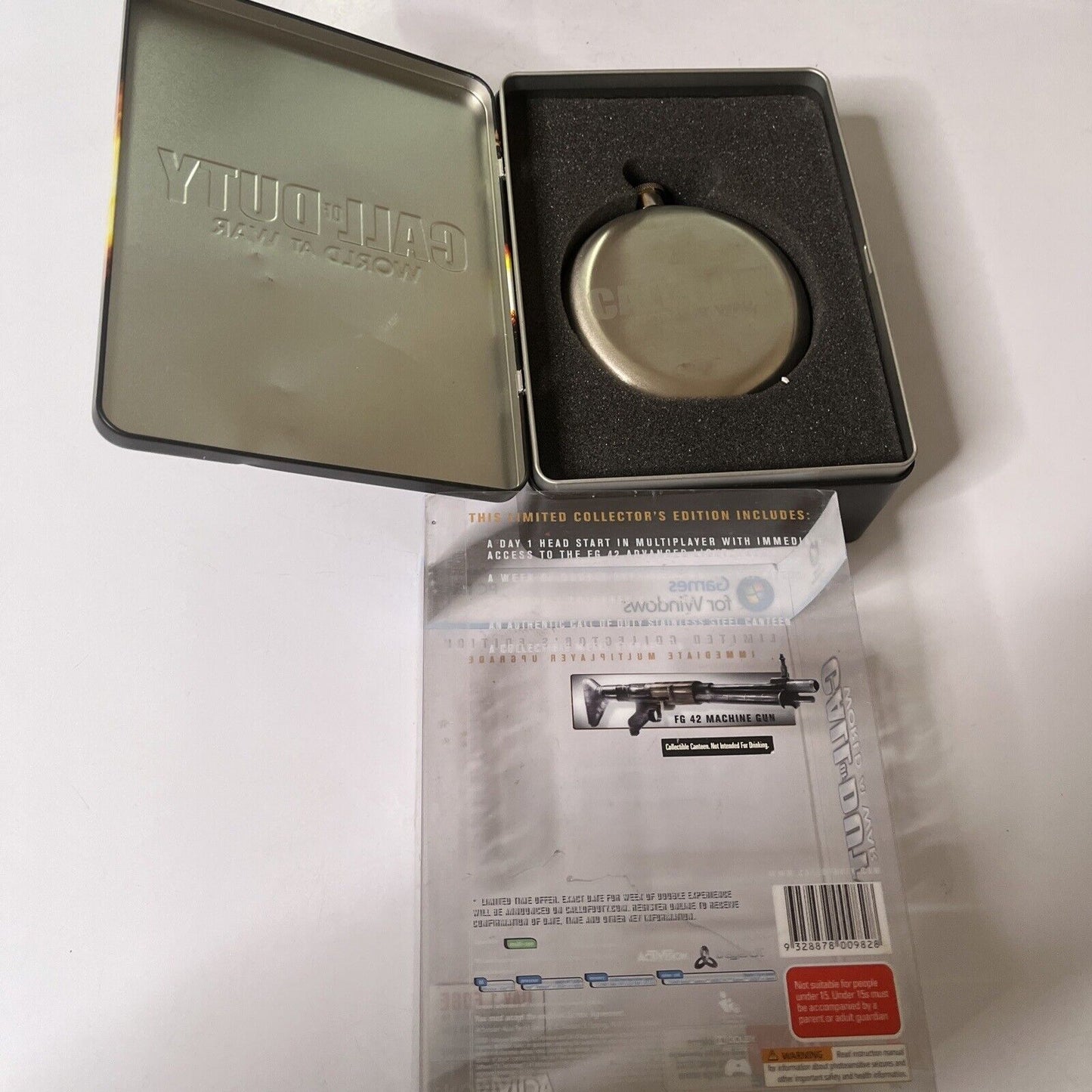Call Of Duty World At War Tin Case & Steel Flask *No Game*