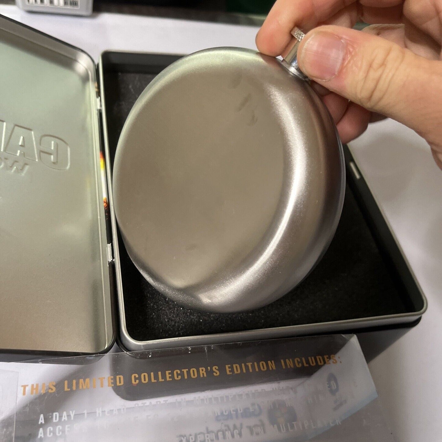 Call Of Duty World At War Tin Case & Steel Flask *No Game*
