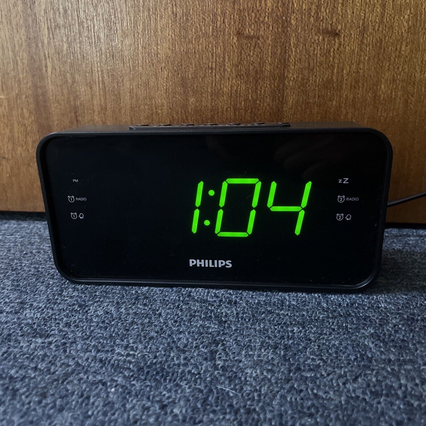 Philips AJ3232B/79 Big LED  Alarm Clock AM/FM  Radio