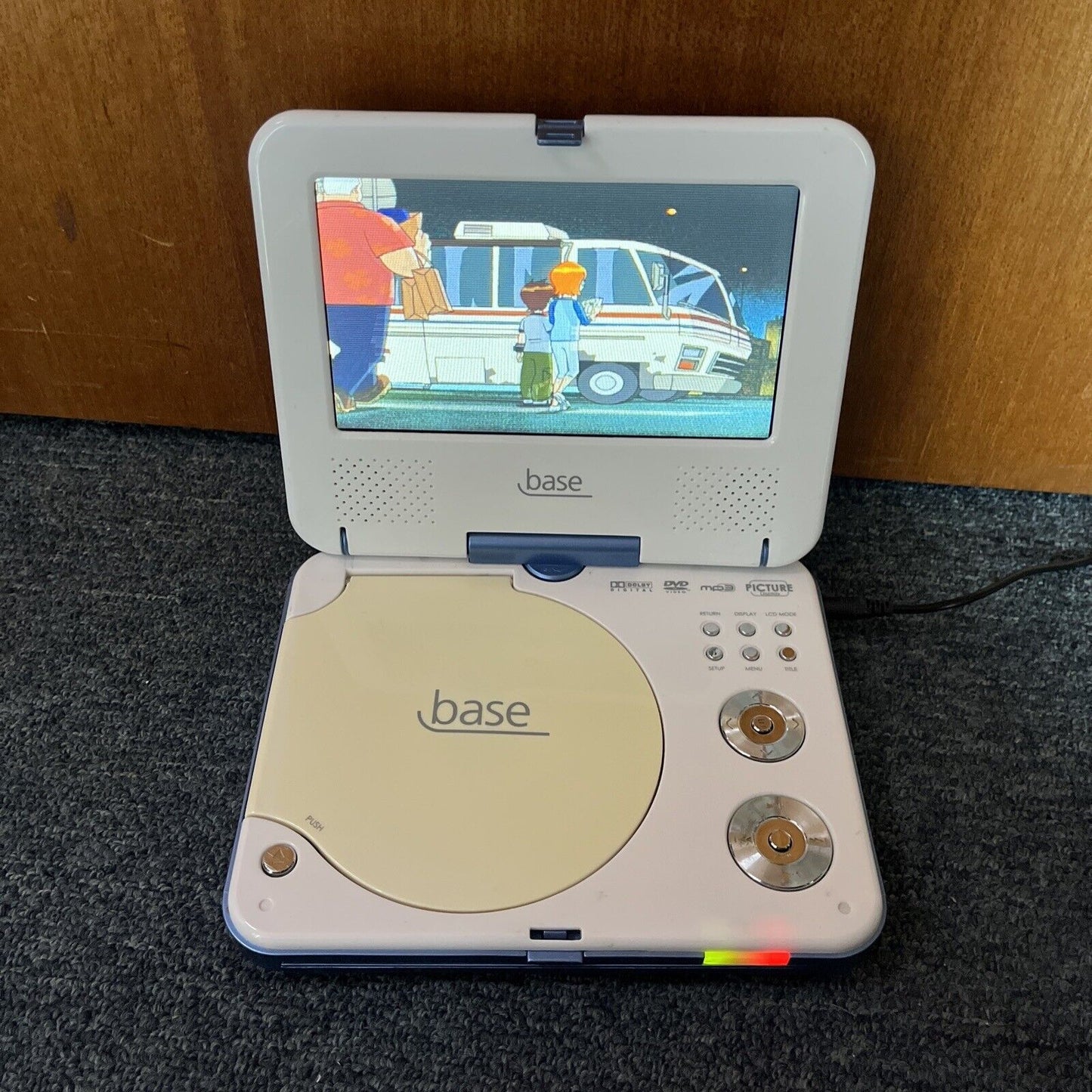 Base 7" Portable DVD Player TF-DVD7307 Region 4