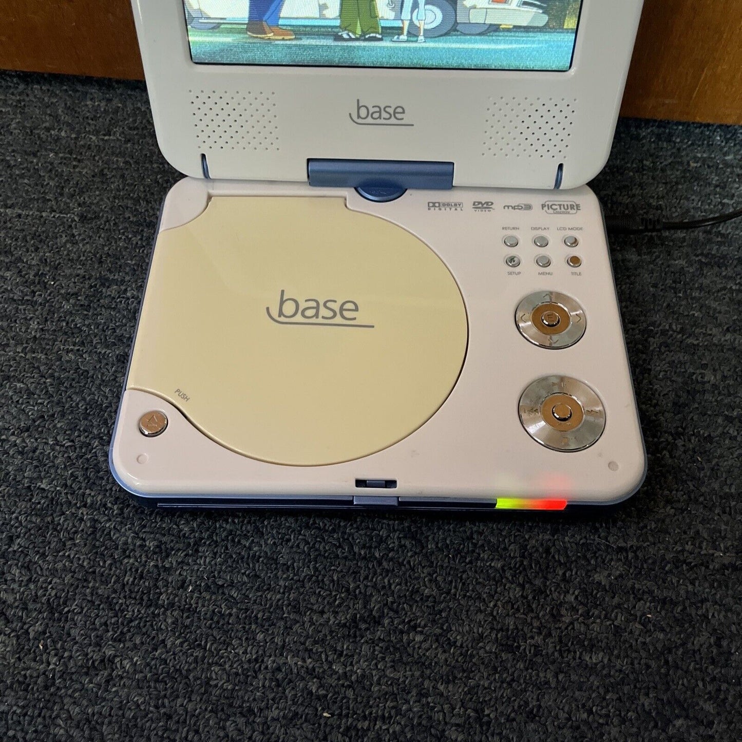 Base 7" Portable DVD Player TF-DVD7307 Region 4