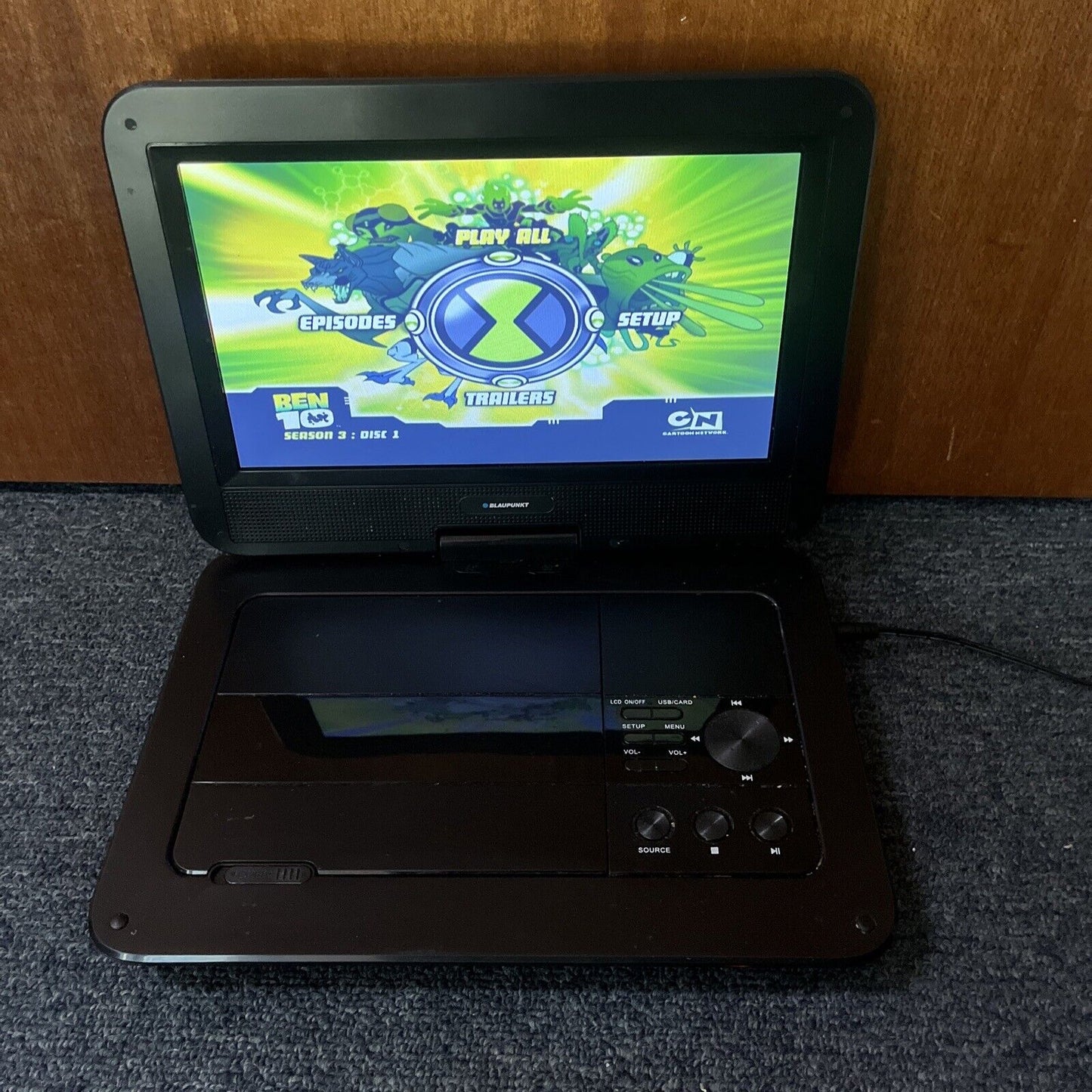 Blaupunkt 10.1" Portable DVD Player BPDVD10