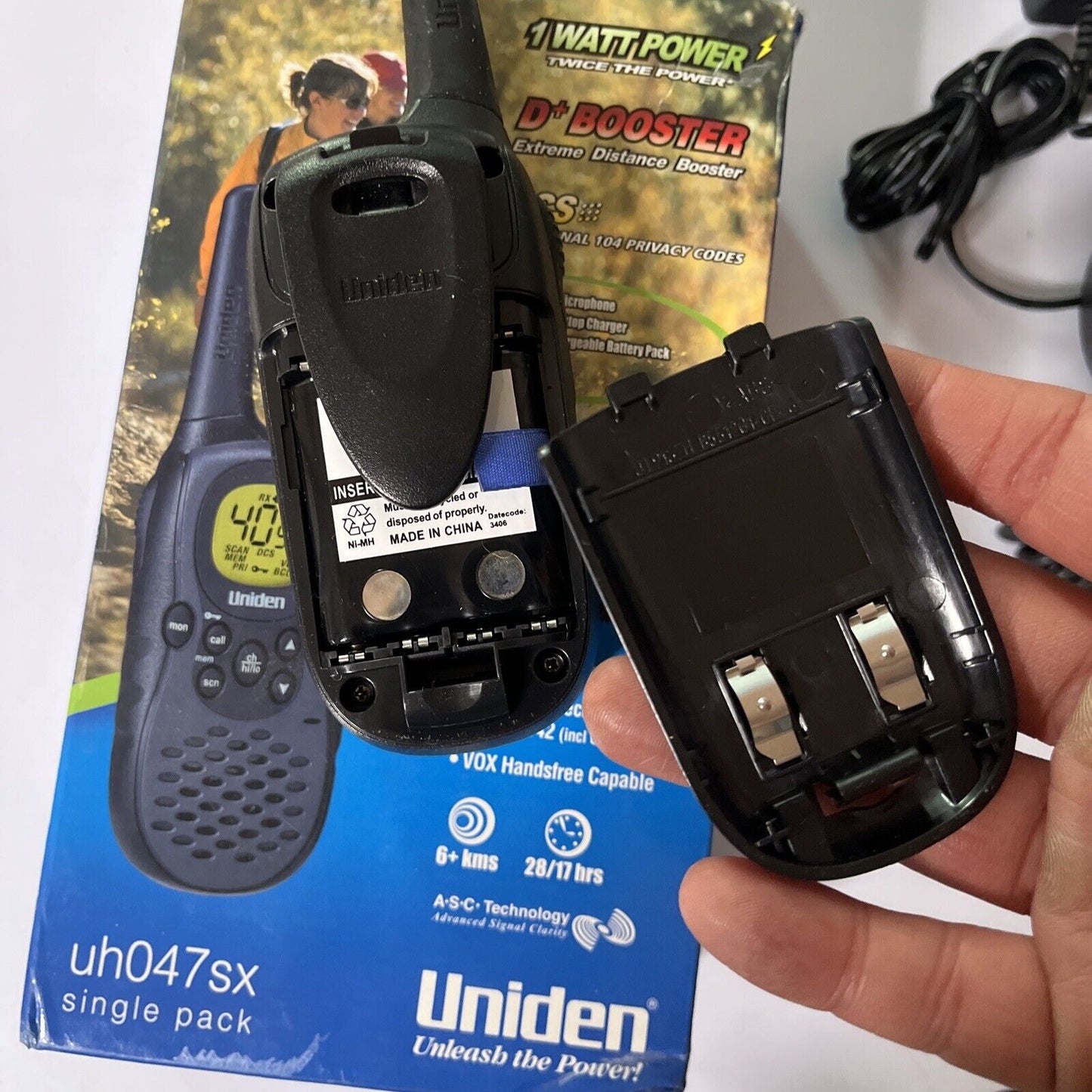 Uniden UH047SX UHF Radio Single Pack with Charger