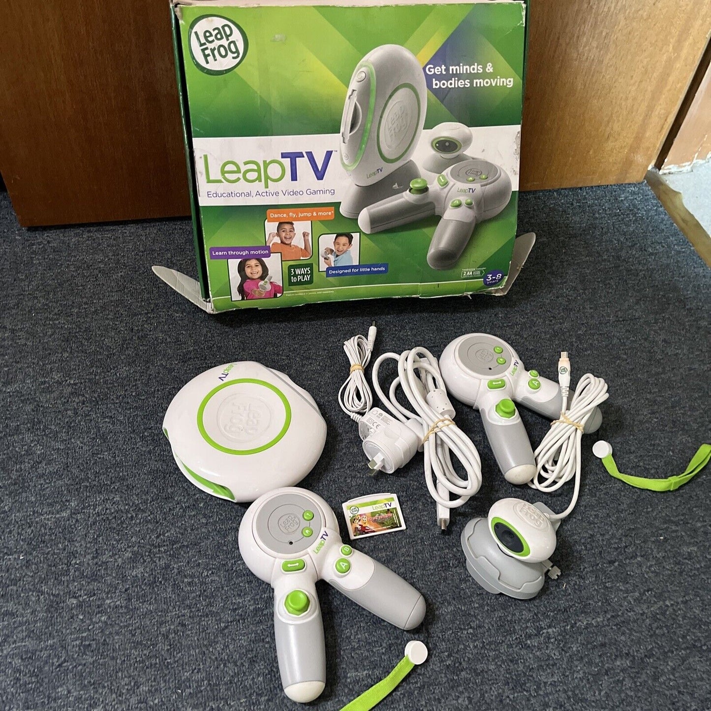 LeapFrog Leap TV Console And Camera With Kart Racing 31511 *For Parts Or Repair*