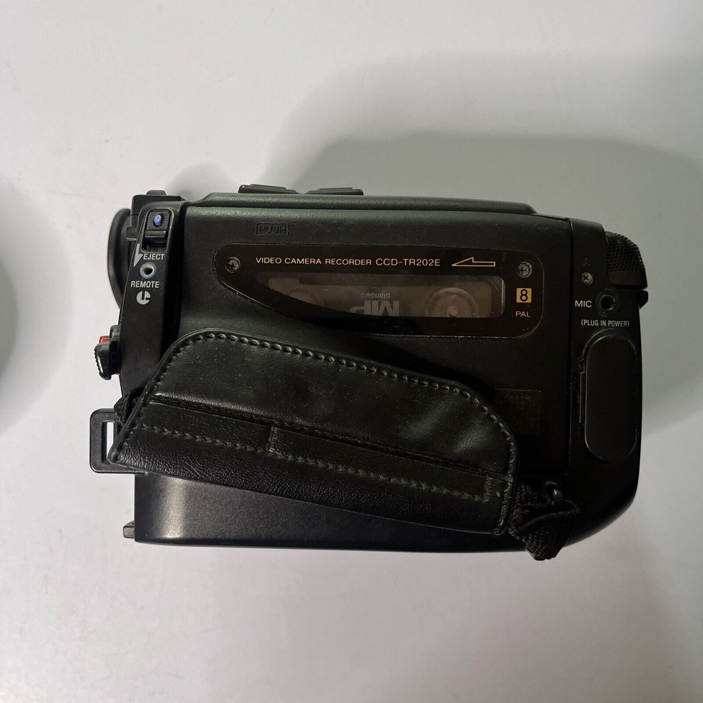 Sony Camcorder Video 8 Handycam CCD-TR202E *Not Working - For Parts Or Repair*