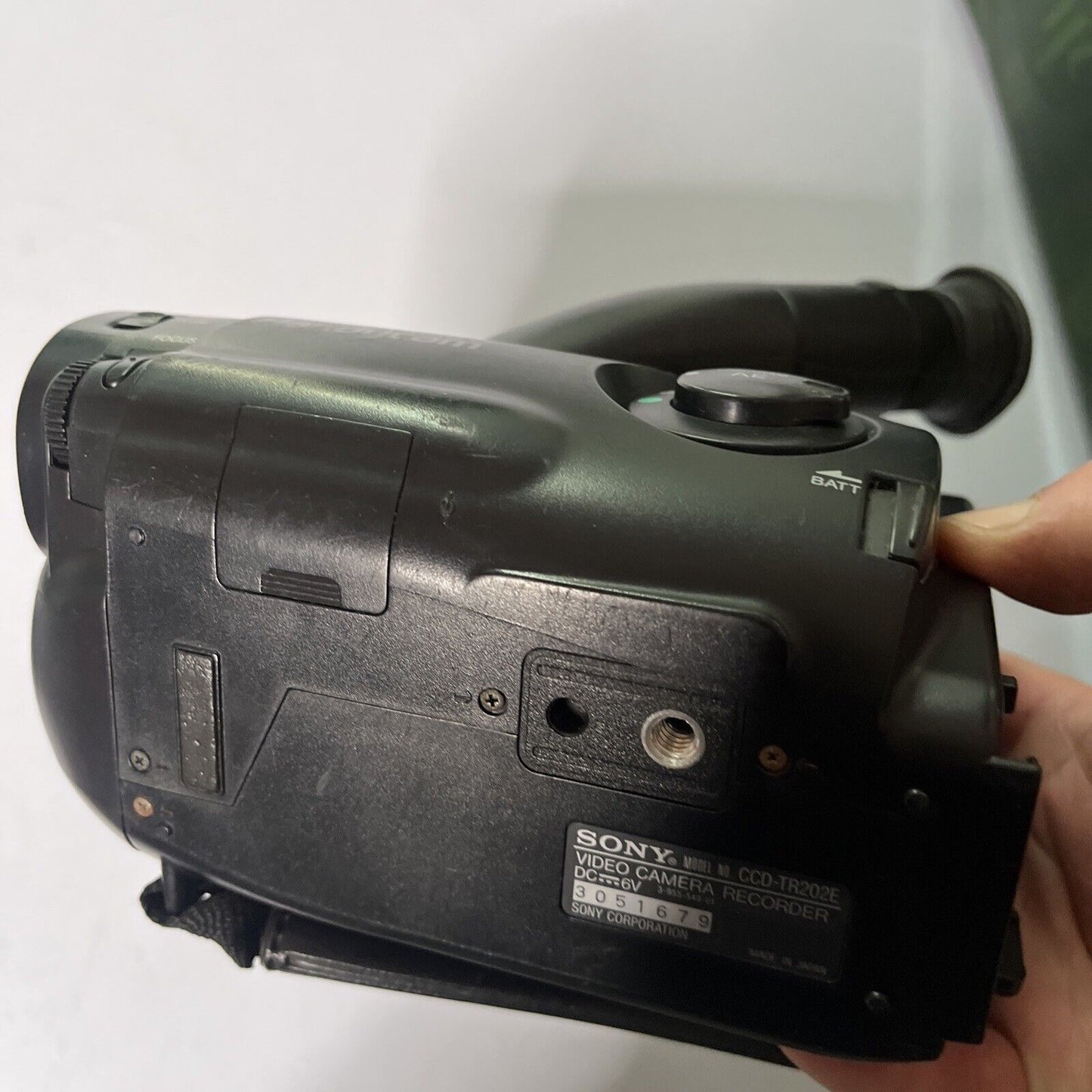 Sony Camcorder Video 8 Handycam CCD-TR202E *Not Working - For Parts Or Repair*