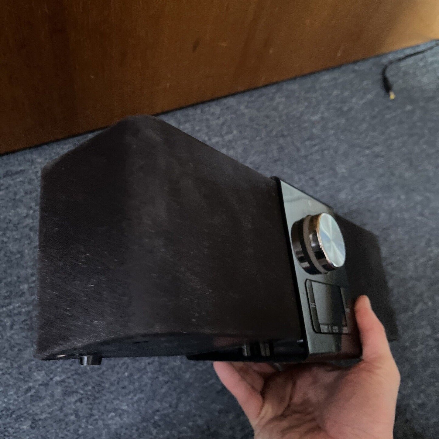 Logitech Pure-Fi Express S-00067 Alarm Clock iPod 30-Pin Dock