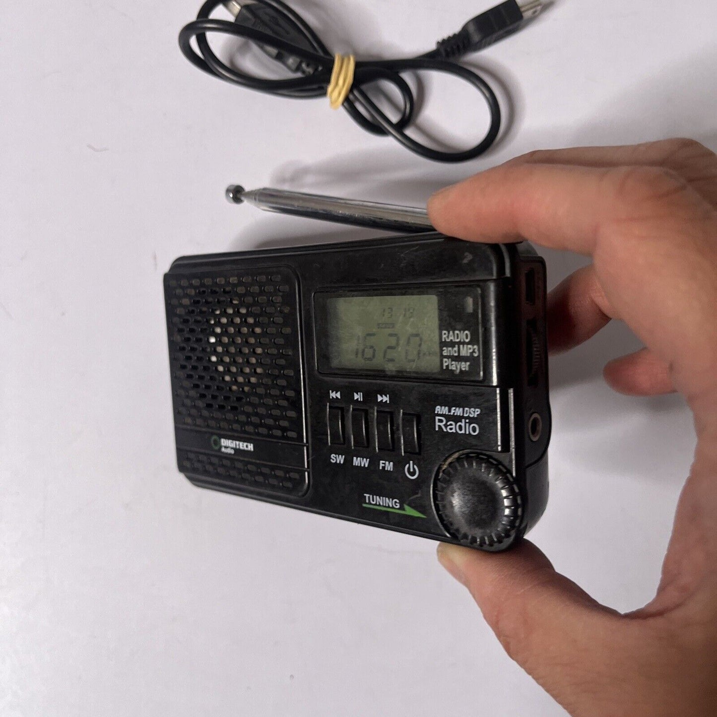 DigiTech AR1721 AM/FM/SW MP3 Portable Digital Radio