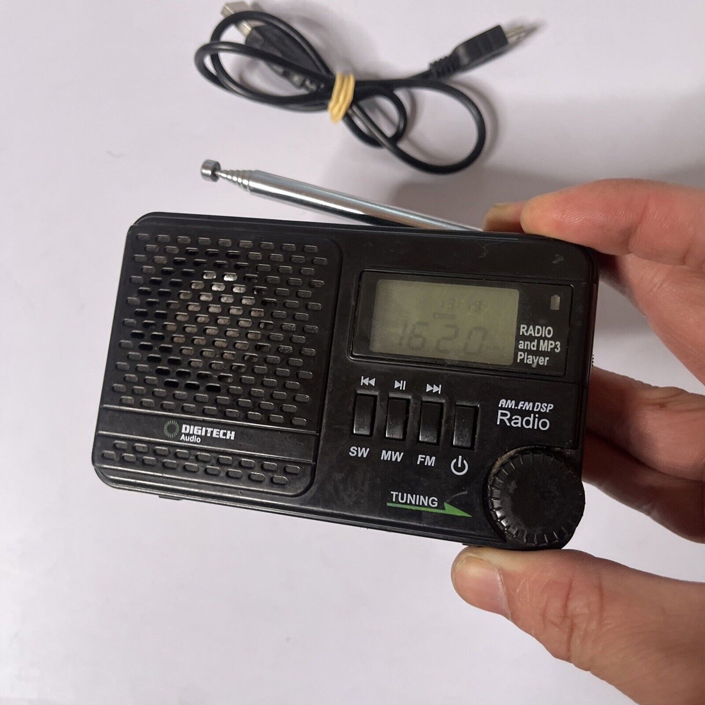 DigiTech AR1721 AM/FM/SW MP3 Portable Digital Radio